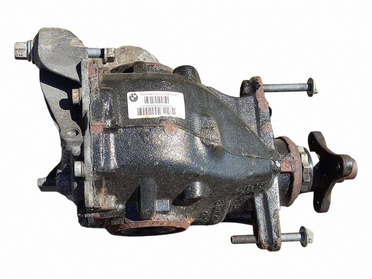 Diferencial trasero BMW Serie 3 F30 F35 F31 33107624780 usado