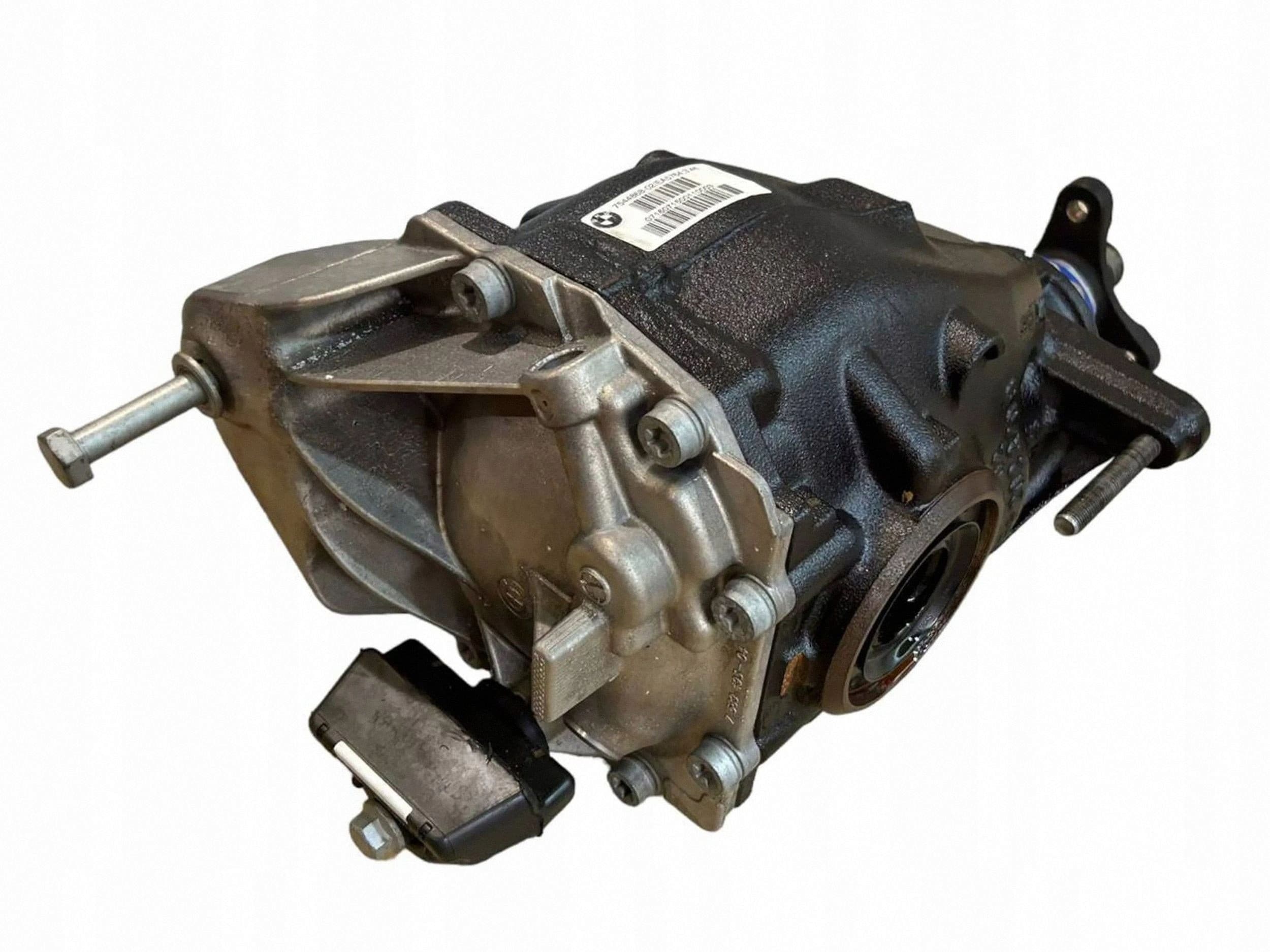 Diferencial trasero BMW Serie 2 F22 F23 7544868 usado 6