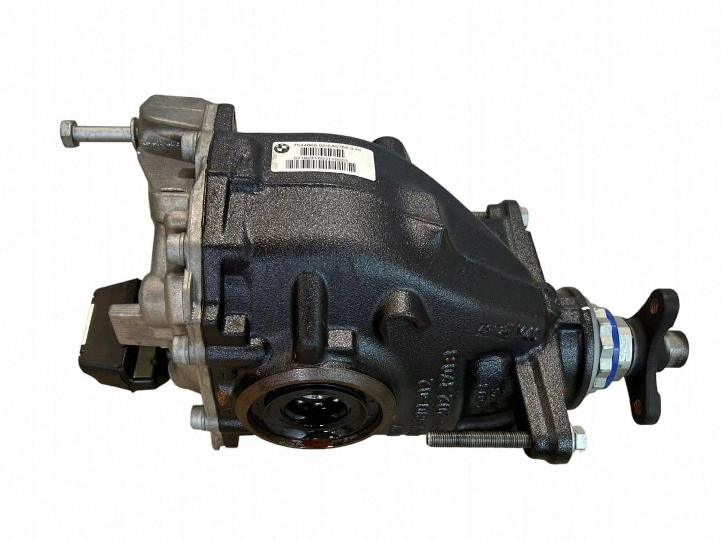 Diferencial trasero BMW Serie 2 F22 F23 7544868 usado 7