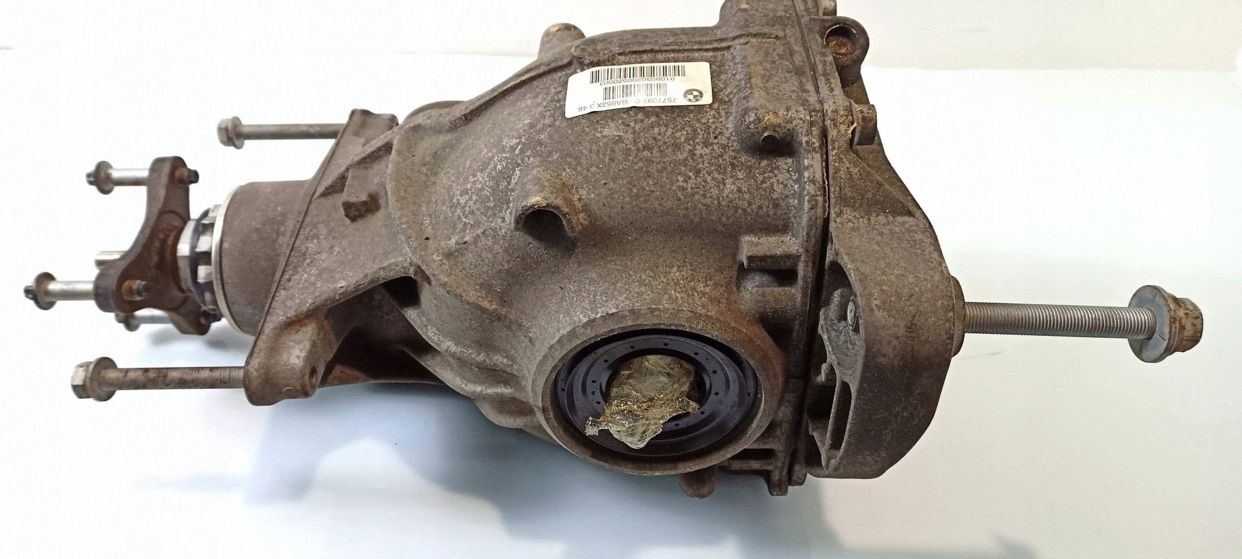 Diferencial trasero BMW Serie 7 F01 F02 F03 F04 33107577097 usado 6