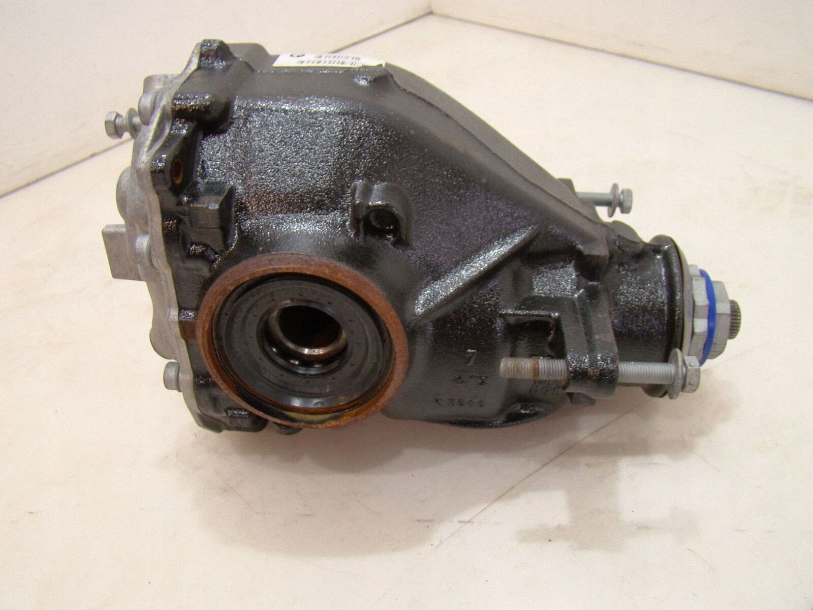 Diferencial trasero BMW 1 F20 F21 33107599411 usado 2