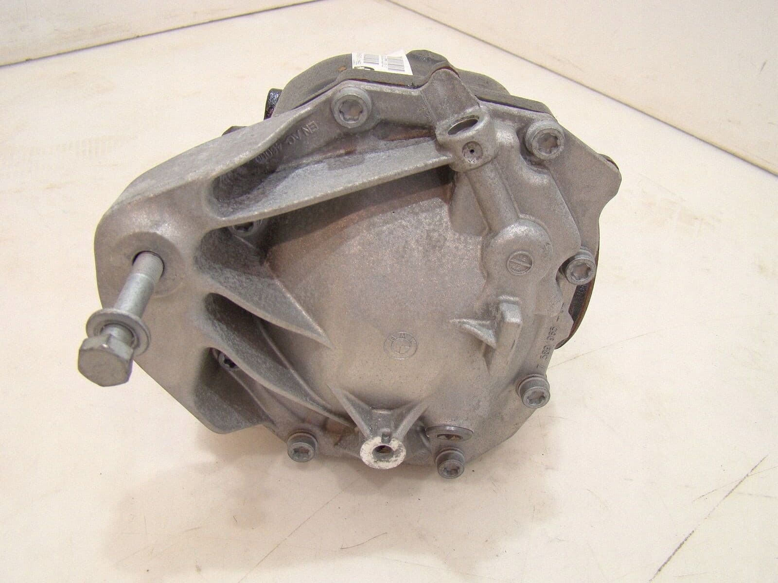 Diferencial trasero BMW 1 F20 F21 33107599411 usado 4