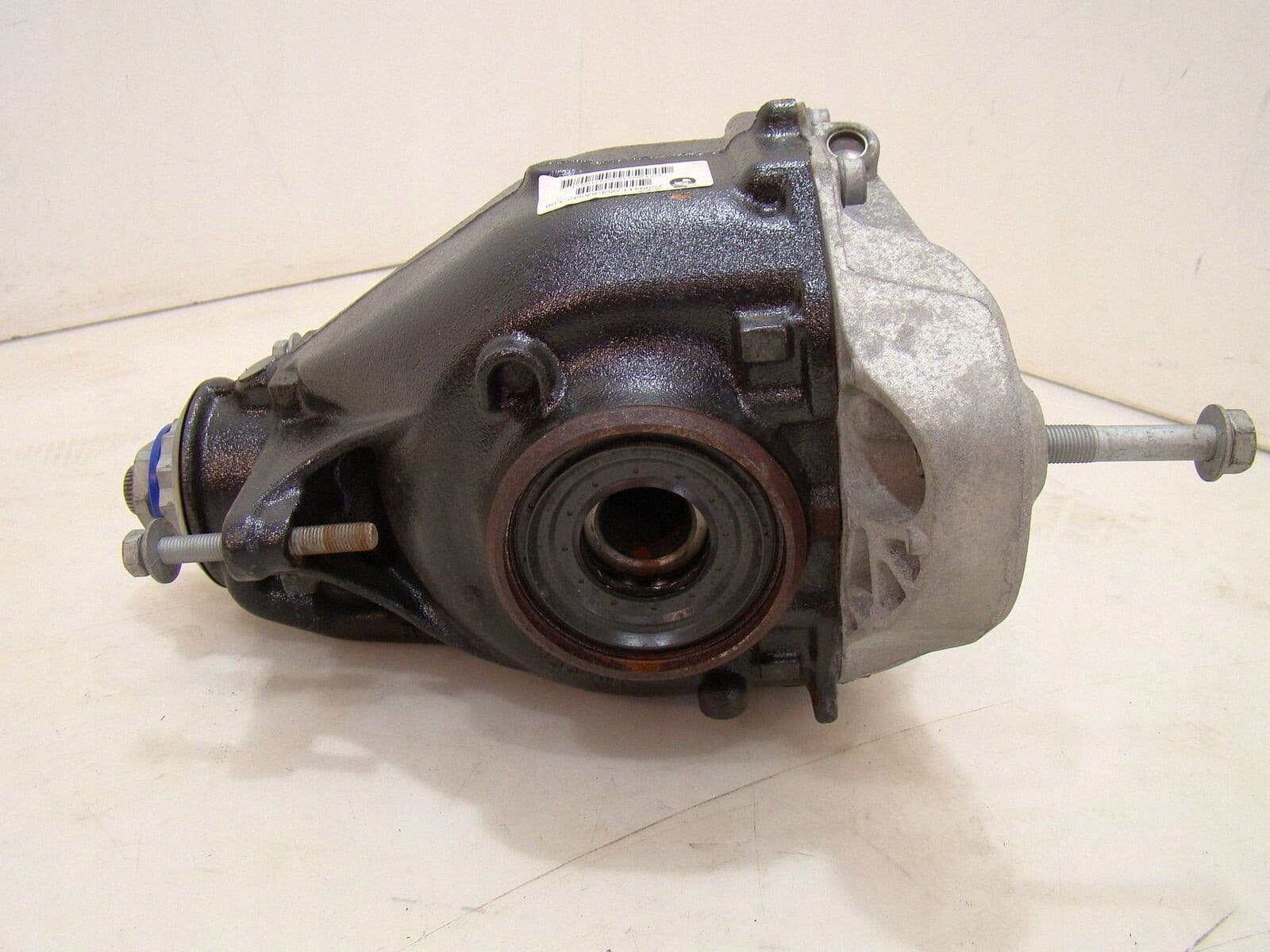 Diferencial trasero BMW 1 F20 F21 33107599411 usado 8