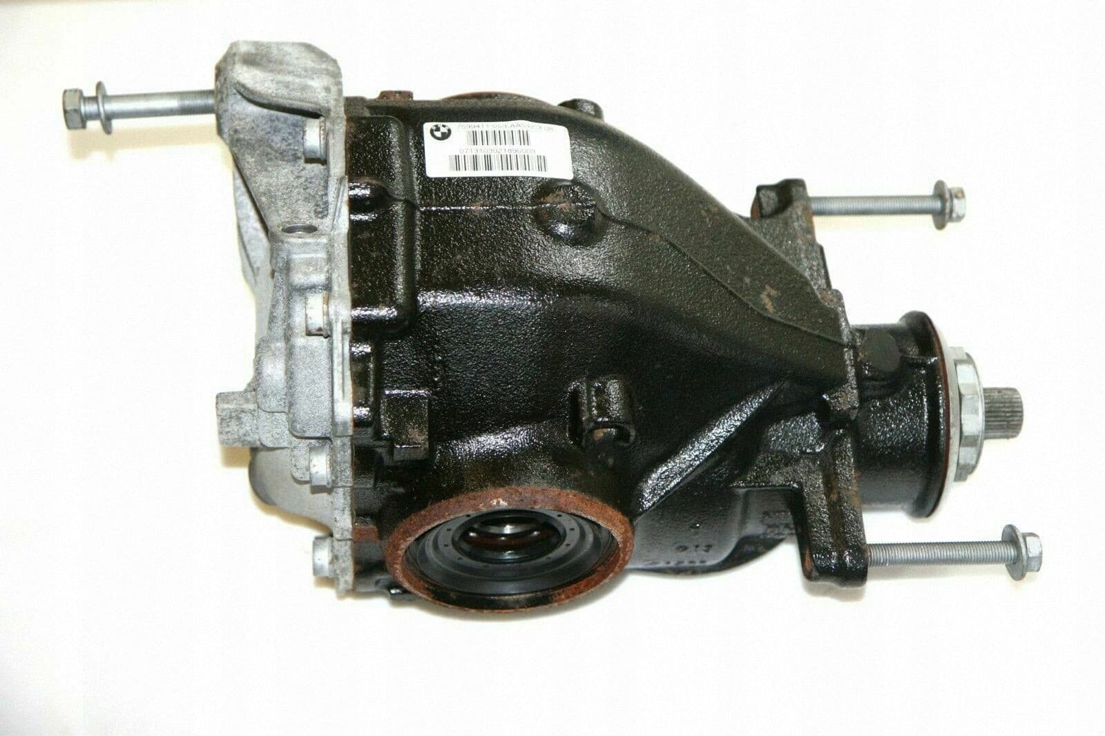 Diferencial trasero BMW 2 F22 F23 33107599411 usado