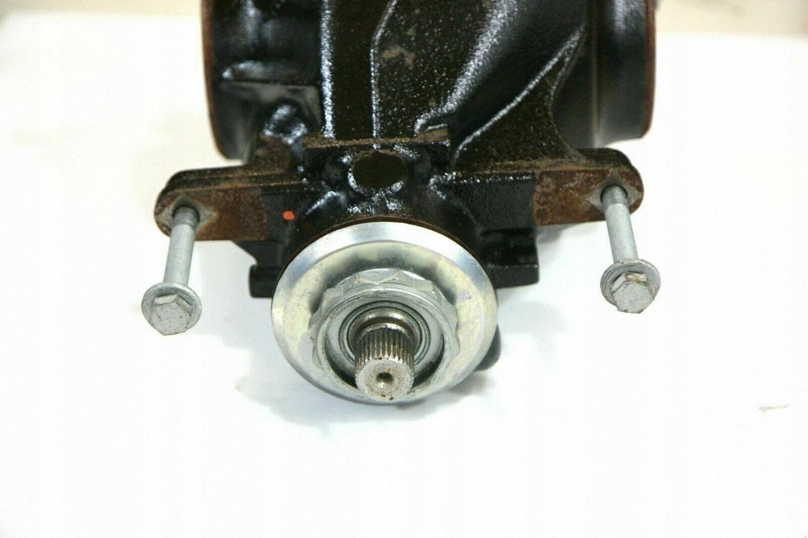 Diferencial trasero BMW 2 F22 F23 33107599411 usado 7