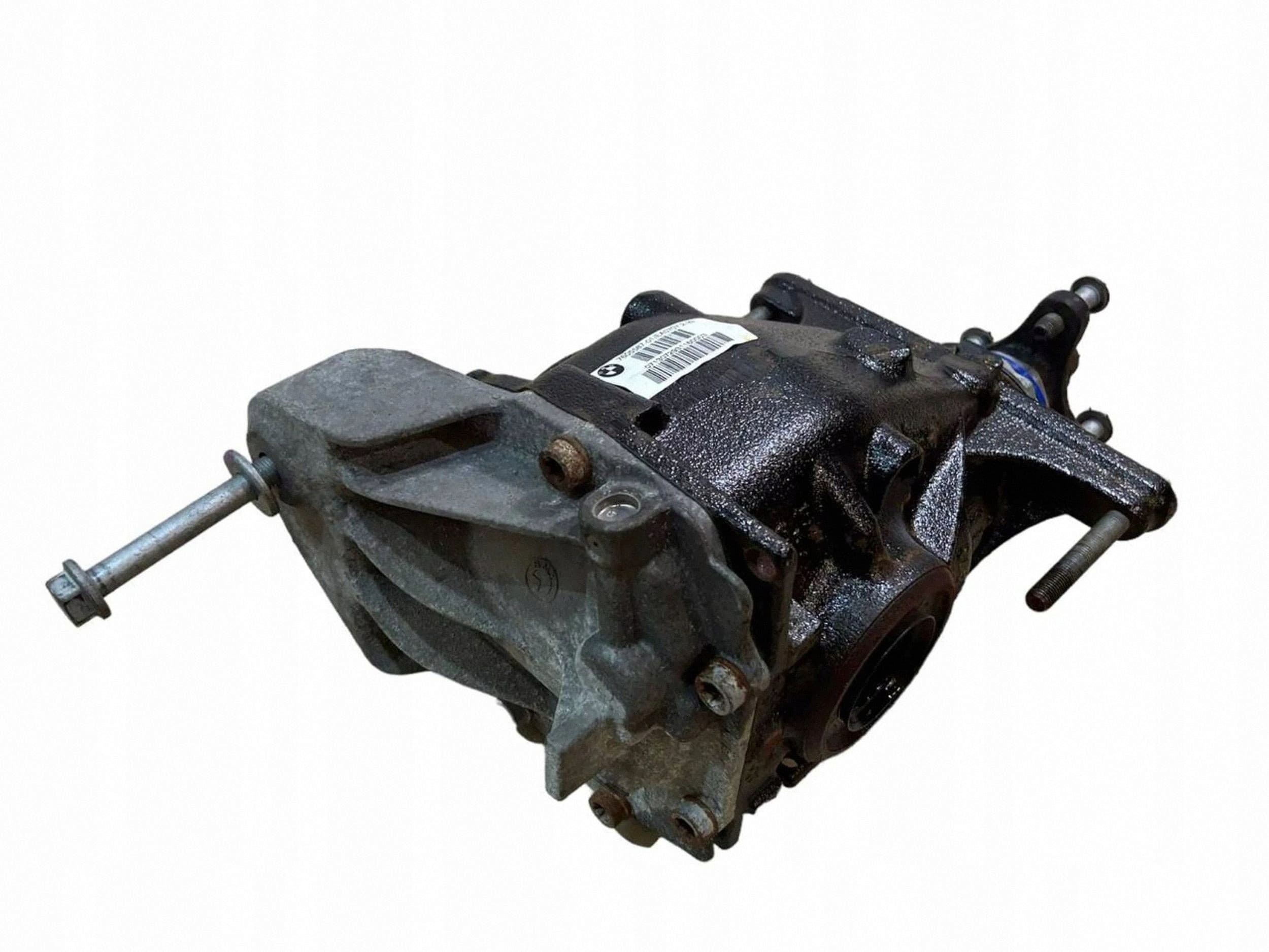 Diferencial trasero BMW Serie 1 F20 F21 7605587 usado 3