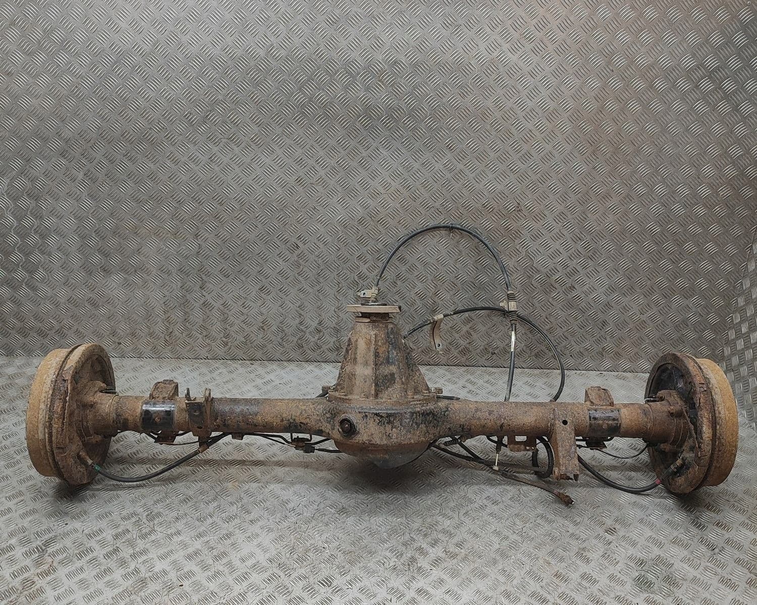 Eje trasero AB39-4001-Azb para Ford Ranger (Tke) (2011- ) usado