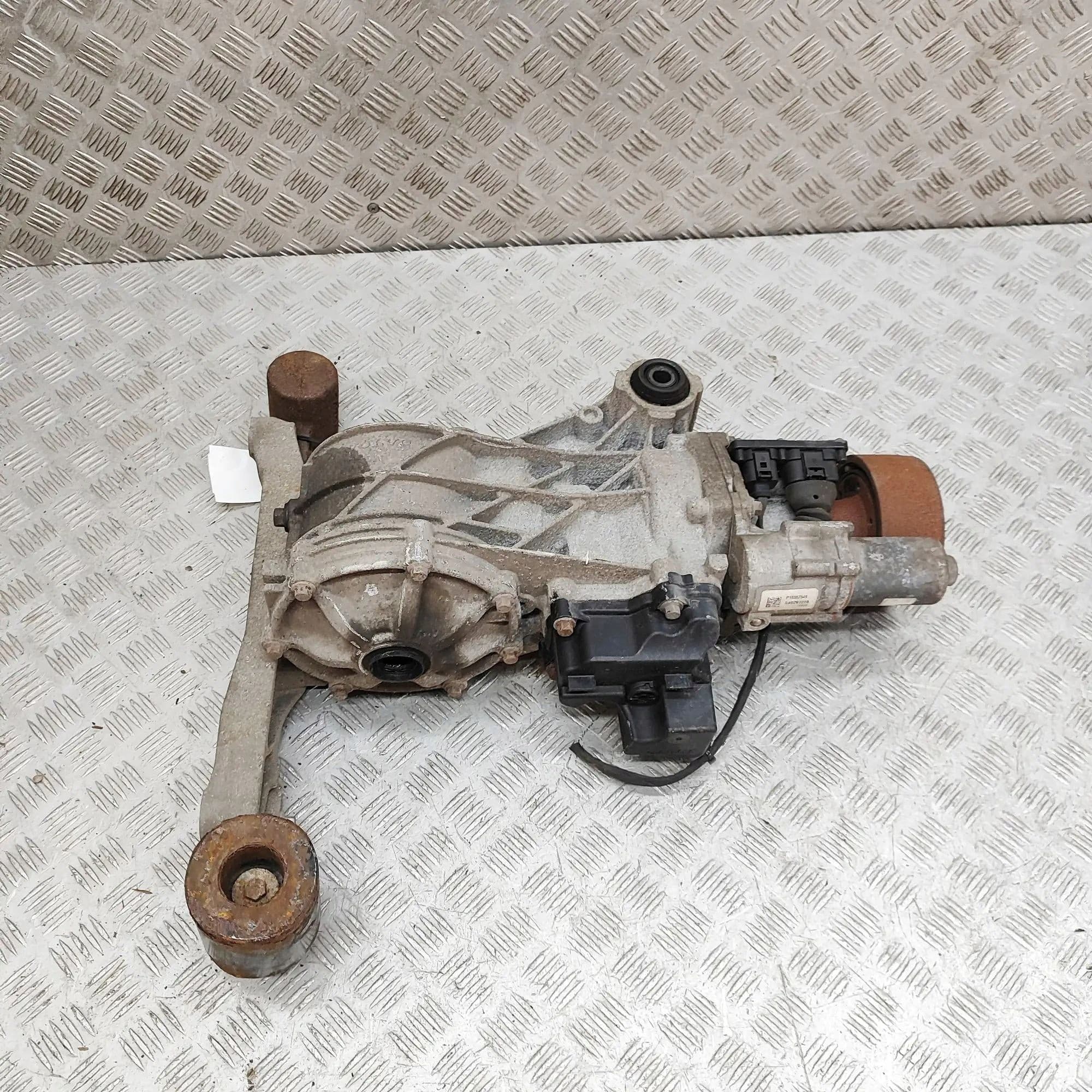 T4733758, P1216693 Diferencial trasero Volvo V90 (II) (2016- ) usado 5