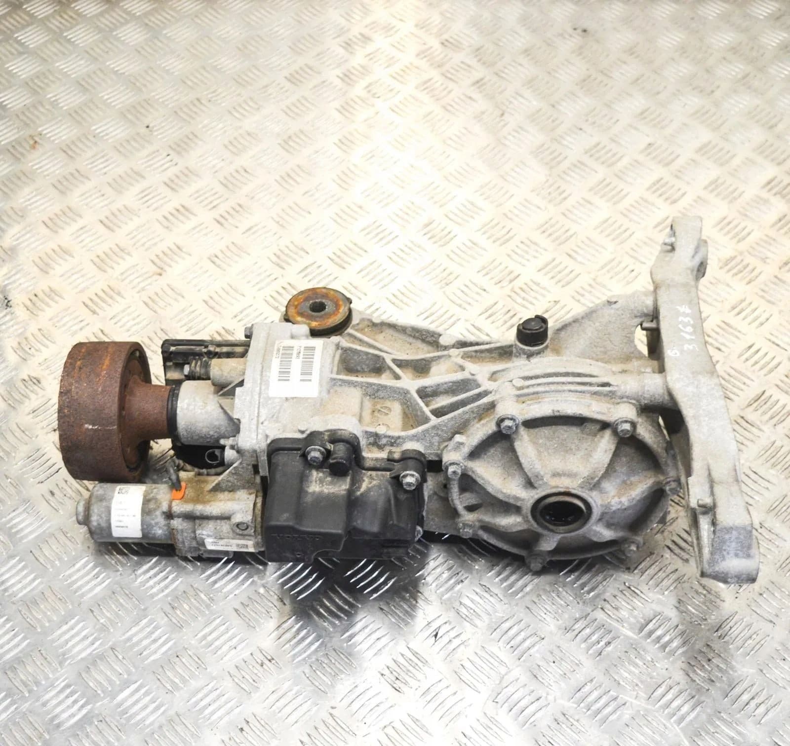 Diferencial trasero - Volvo XC60 (II 246) (2017-presente) - P1216693 usado 2