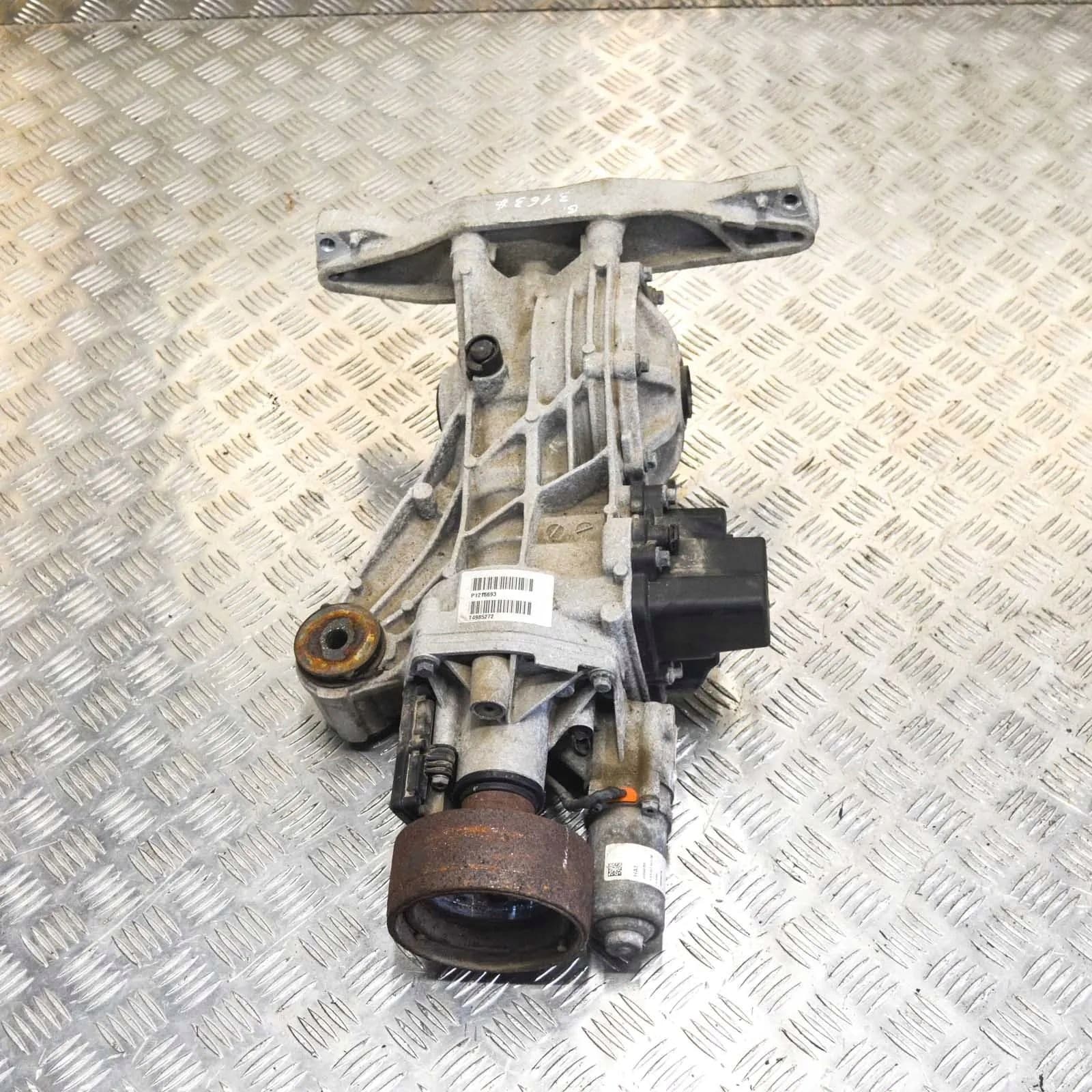 Diferencial trasero - Volvo XC60 (II 246) (2017-presente) - P1216693 usado 4