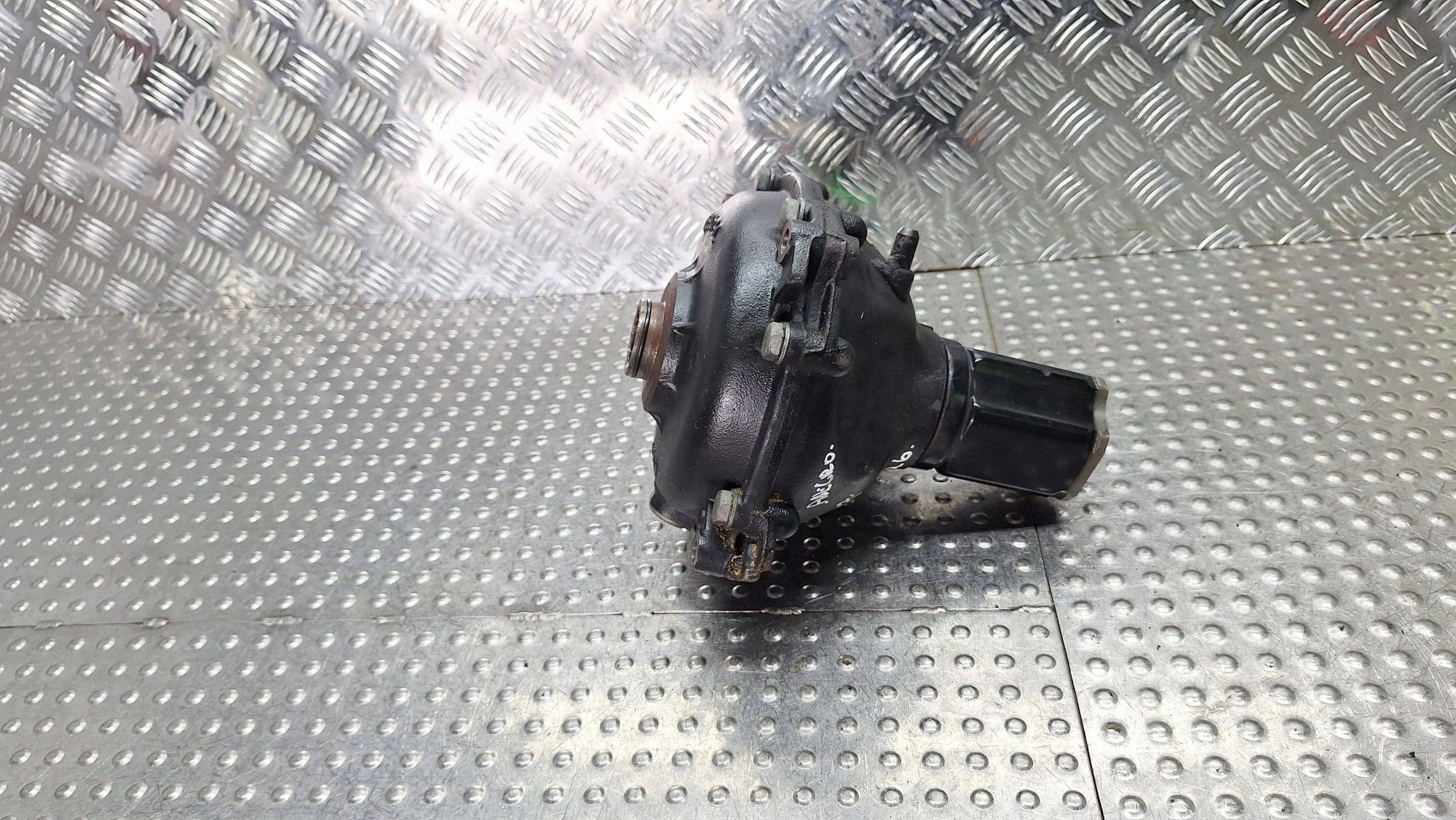 Reductor de puente delantero 3.07 7540626 BMW X3 E83 2.0D usado 4