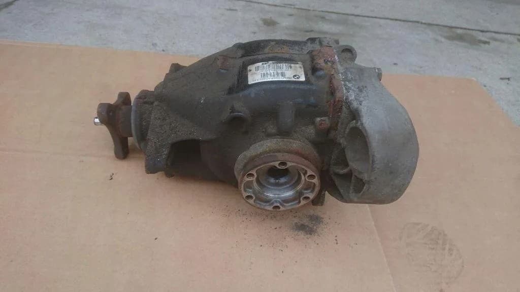 Reductor trasero BMW X1 (E84) 7614714 2.0L diésel 130kW 2011 usado 4