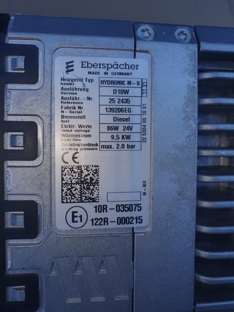 Eberspacher Hydronic M-2 D12W Diésel 12KW nuevo 4