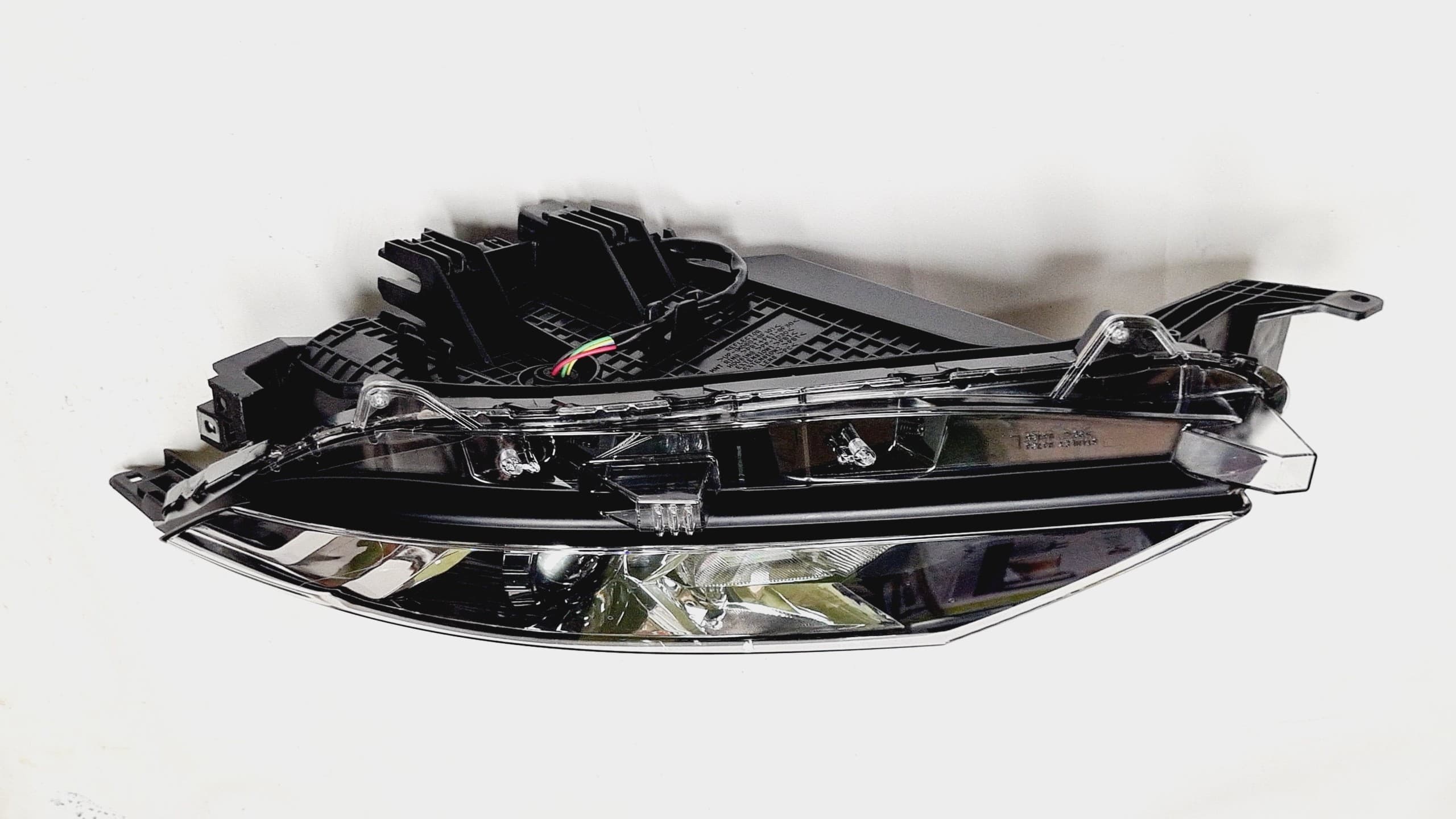 Faro Delantero Izquierdo Mitsubishi L200 2019 - Lente LED nuevo 4