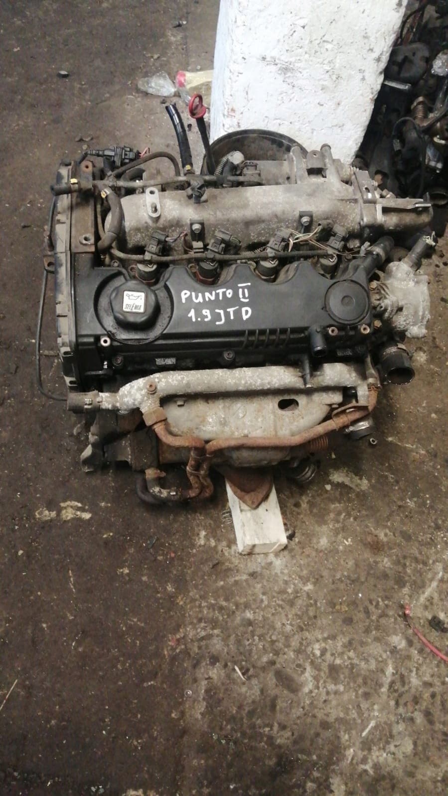 Motor Alfa Romeo Fiat Punto II Lancia 1.9 Jtd 188A2000 usado
