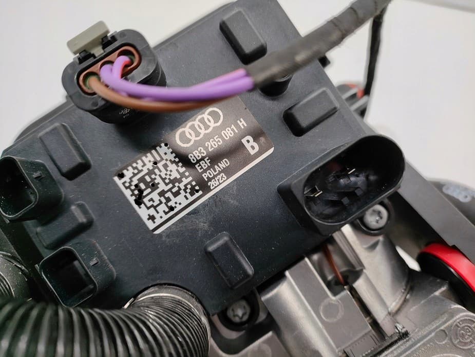 Audi Q5 Webasto 8B3265081H usado 7