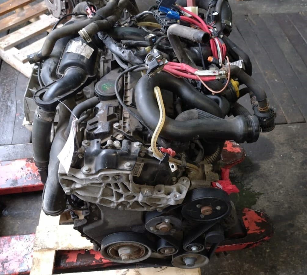 Motor 2.0DCI Euro 5 Completo para Vivaro y Primastar 2012-2014 Nº 754/066 usado 2