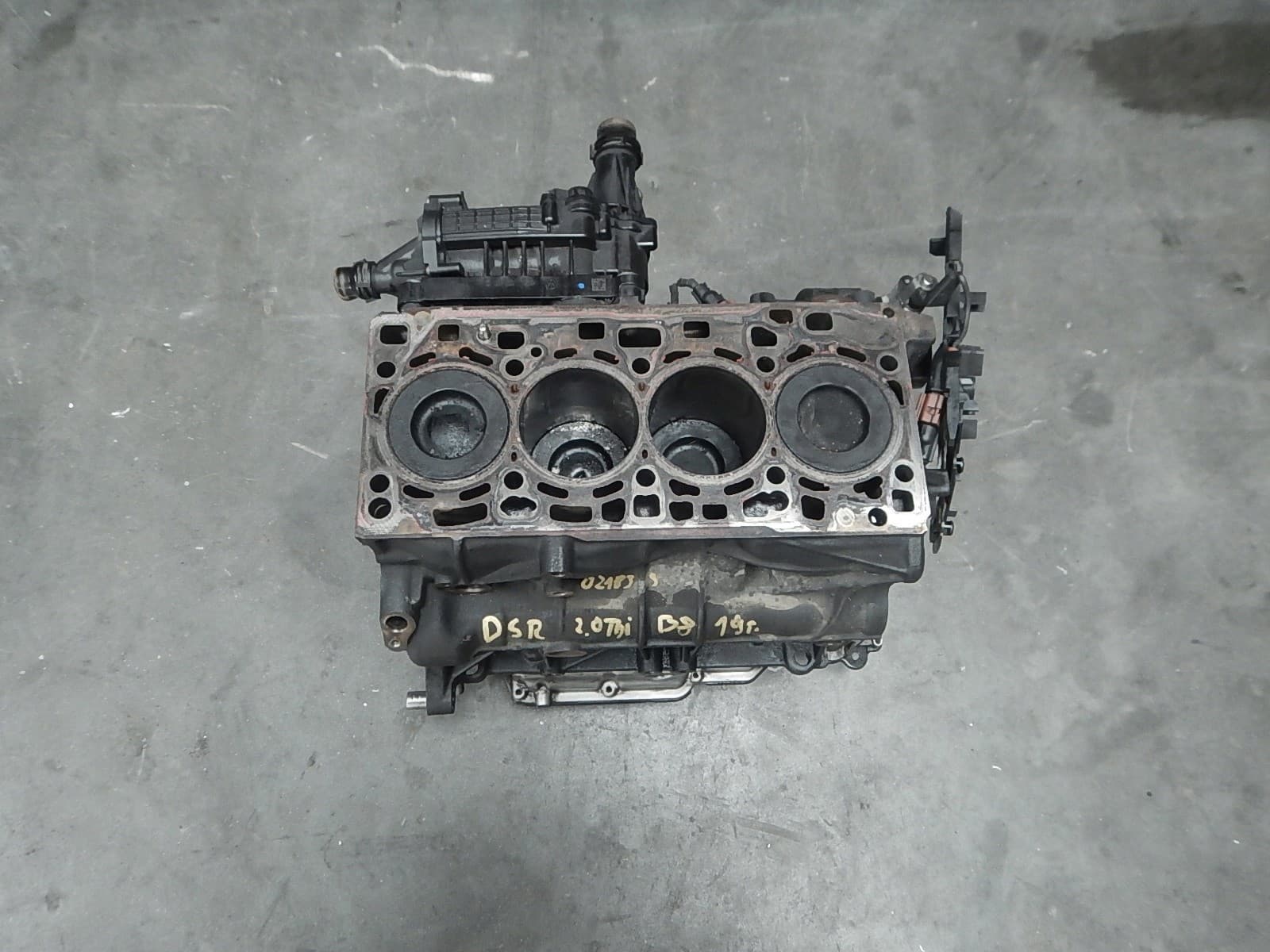 Bloque Inferior de Motor VW Passat B8 Lift 2.0 TDI Dsra usado