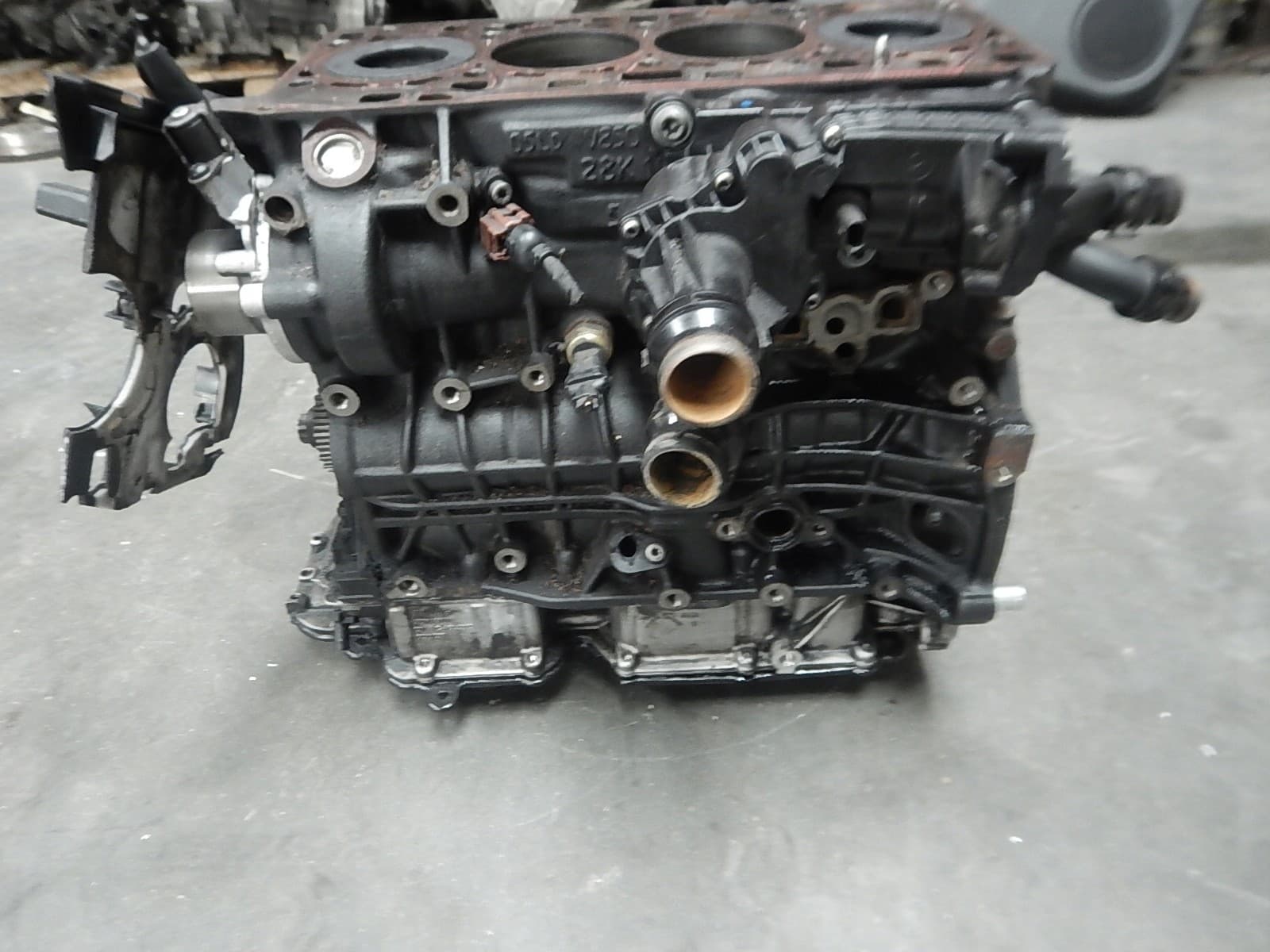 Bloque Inferior de Motor VW Passat B8 Lift 2.0 TDI Dsra usado 11