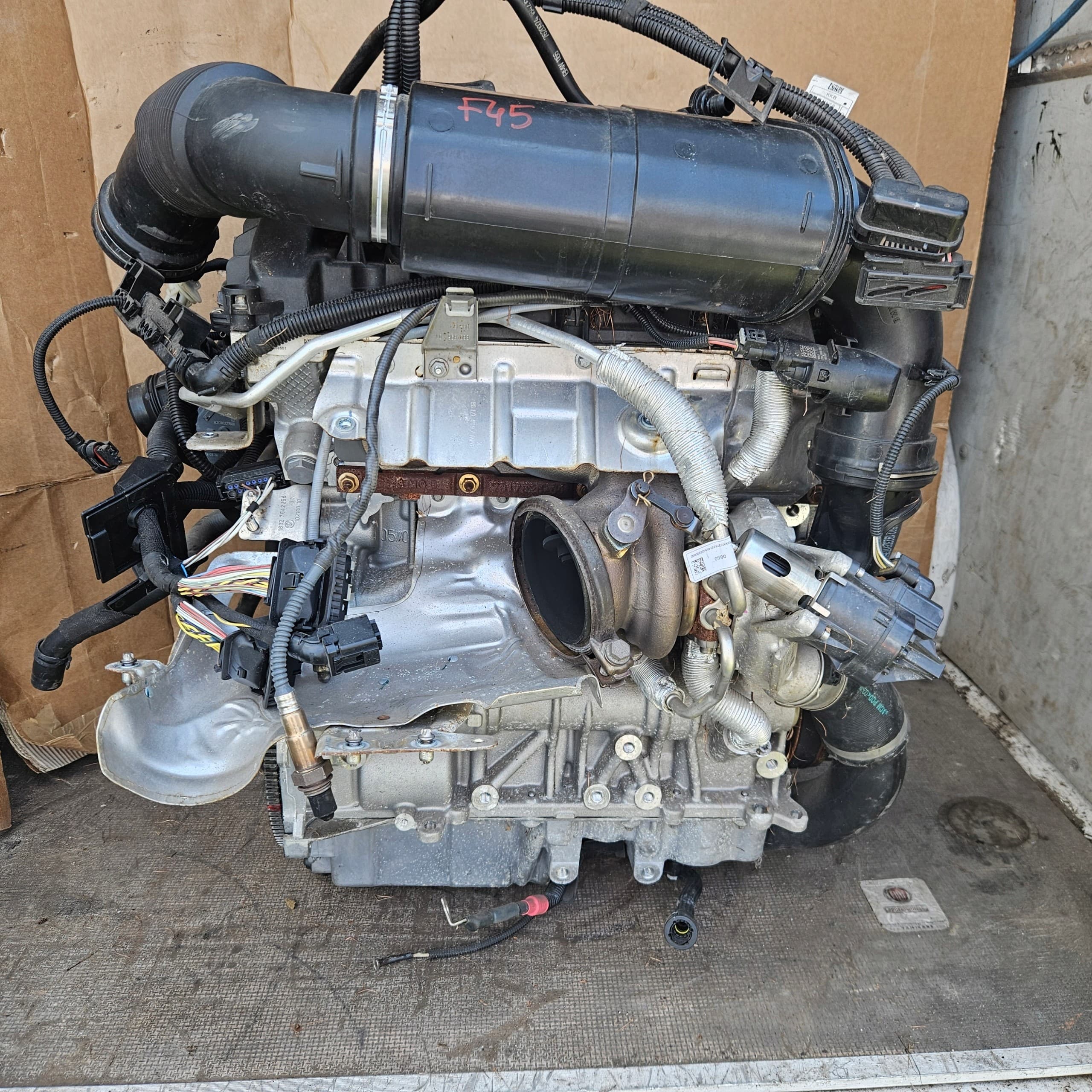 Motor Completo BMW 2 F45 X1 F48 2.0 B48A20B usado 4