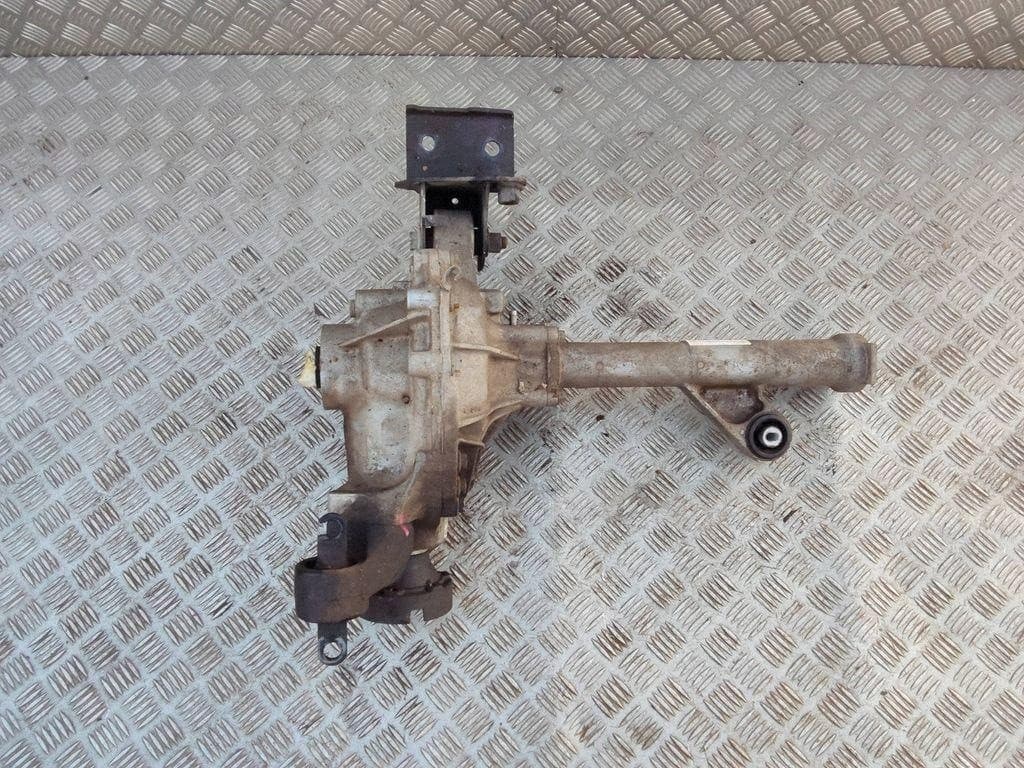 Reductor delantero Ford 355 2.0L diésel 2024 usado 5