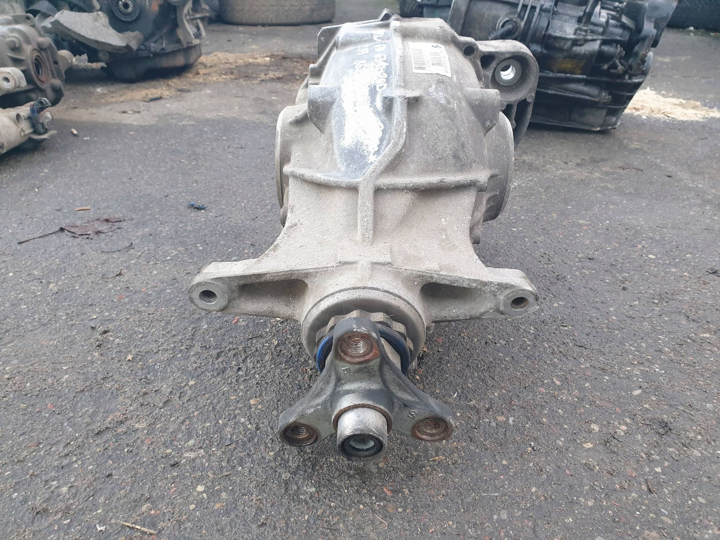 Puente diferencial trasero 2.93 BMW G30 G31 2.0 Diésel 8624221 usado 4