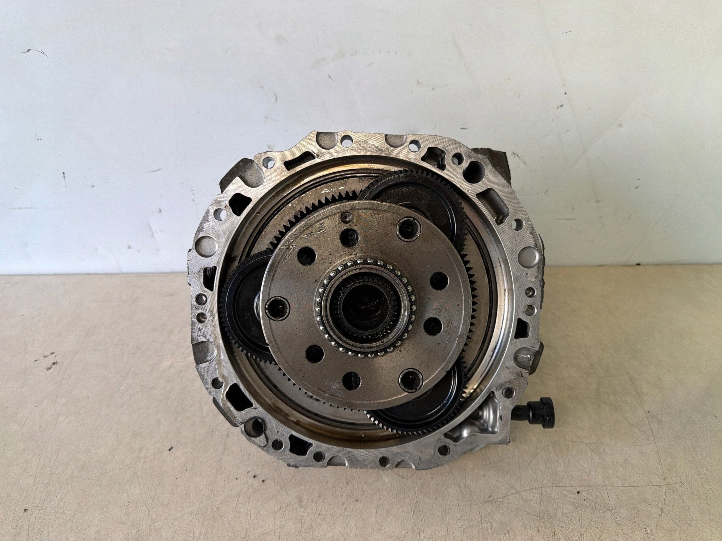 Diferencial trasero Audi e-tron 2023 0MB300040C usado