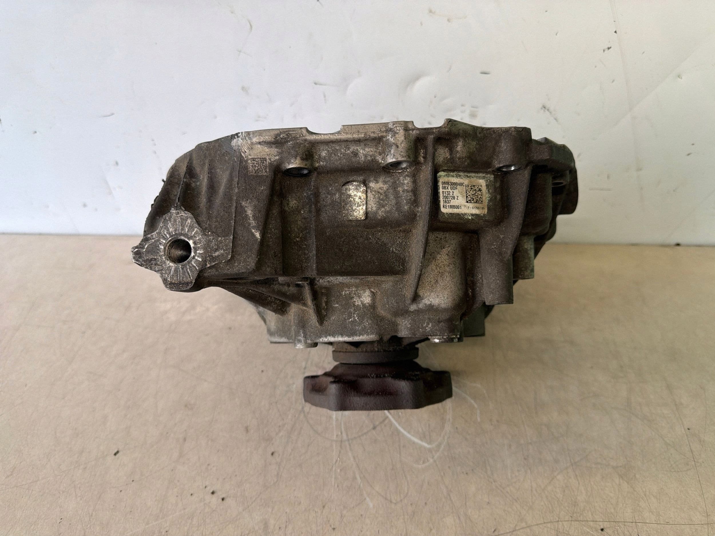 Diferencial trasero Audi e-tron 2023 0MB300040C usado 8