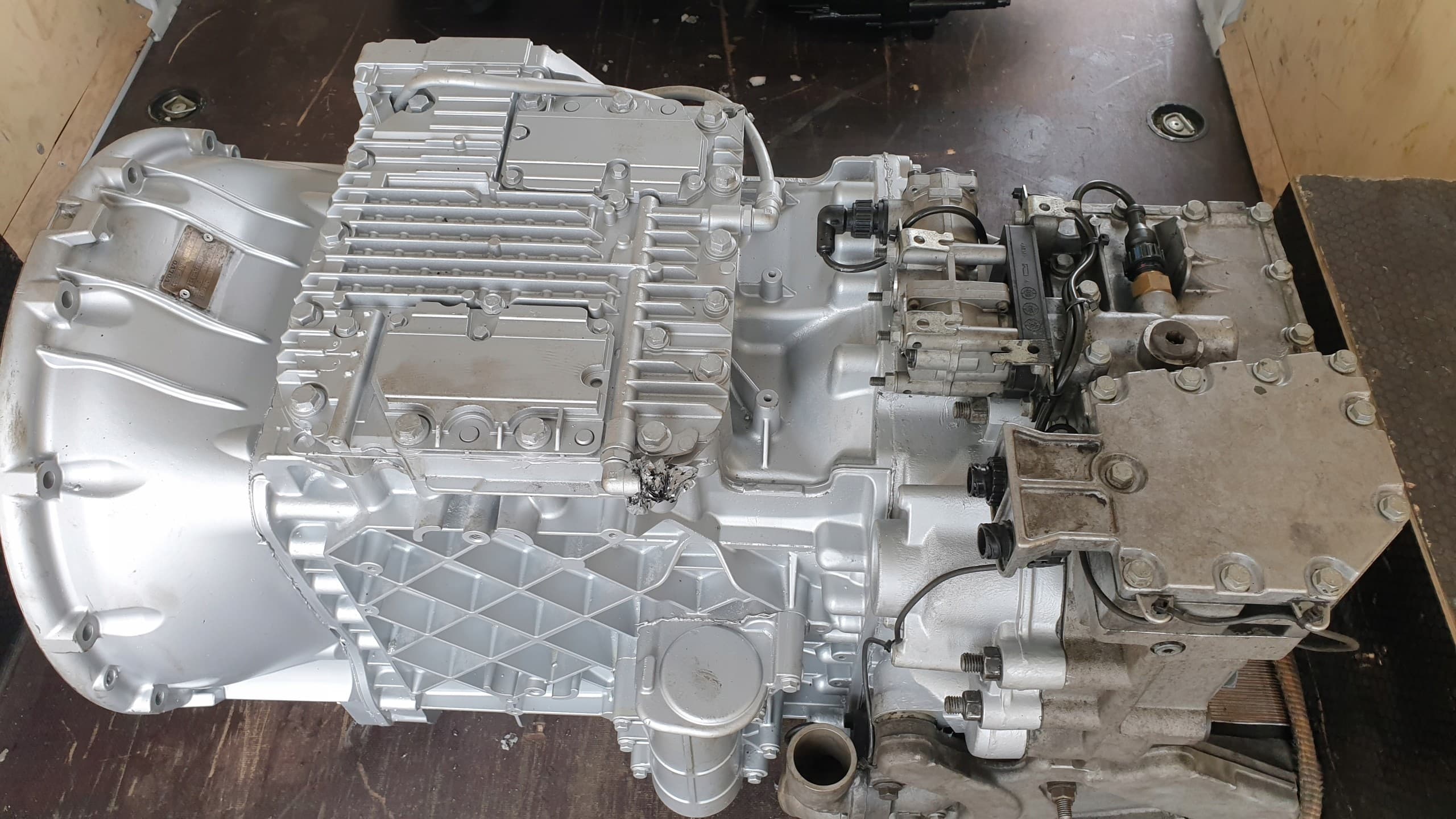 Caja de Cambios Volvo AT2412C con Retardador reacondicionado
