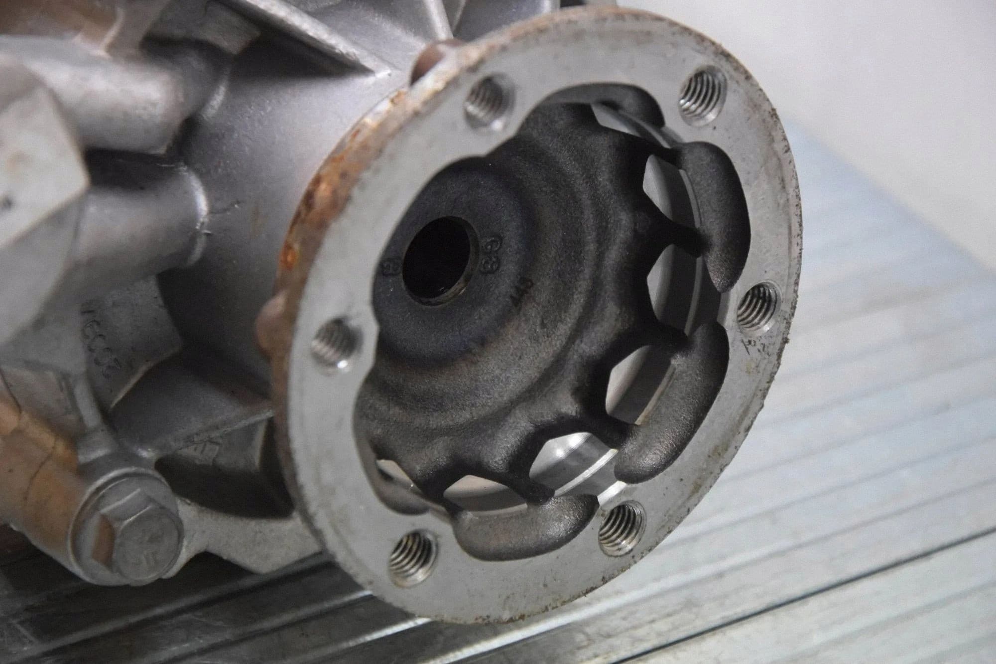 Diferencial delantero Skoda Octavia Mk4 5WA907554Q usado 3