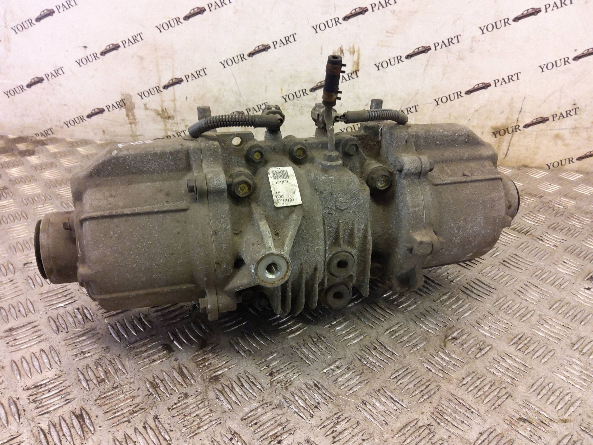 Diferencial trasero Nissan Juke I F15 1KD0B usado 7