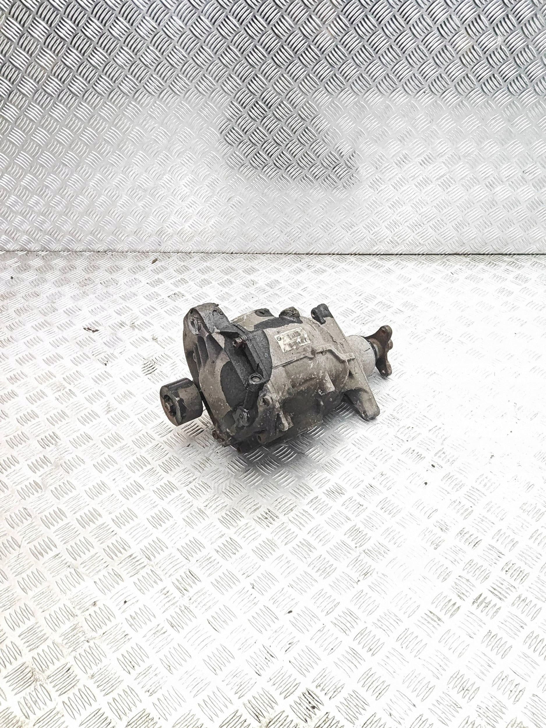 Diferencial trasero BMW Serie 6 F12 F13 2,81 7630828 usado 4