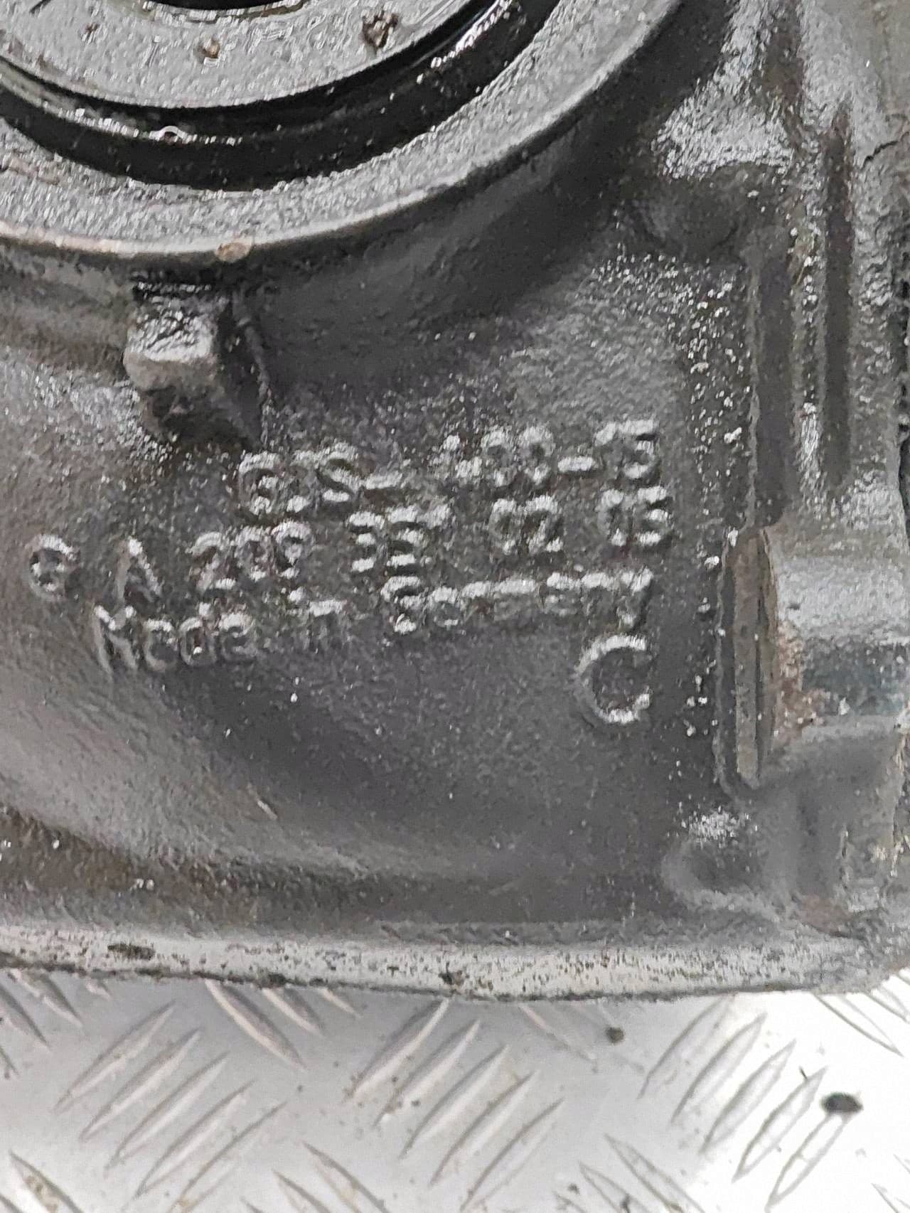 Diferencial trasero Mercedes-Benz C W204 2.47 A2093510205 usado 5