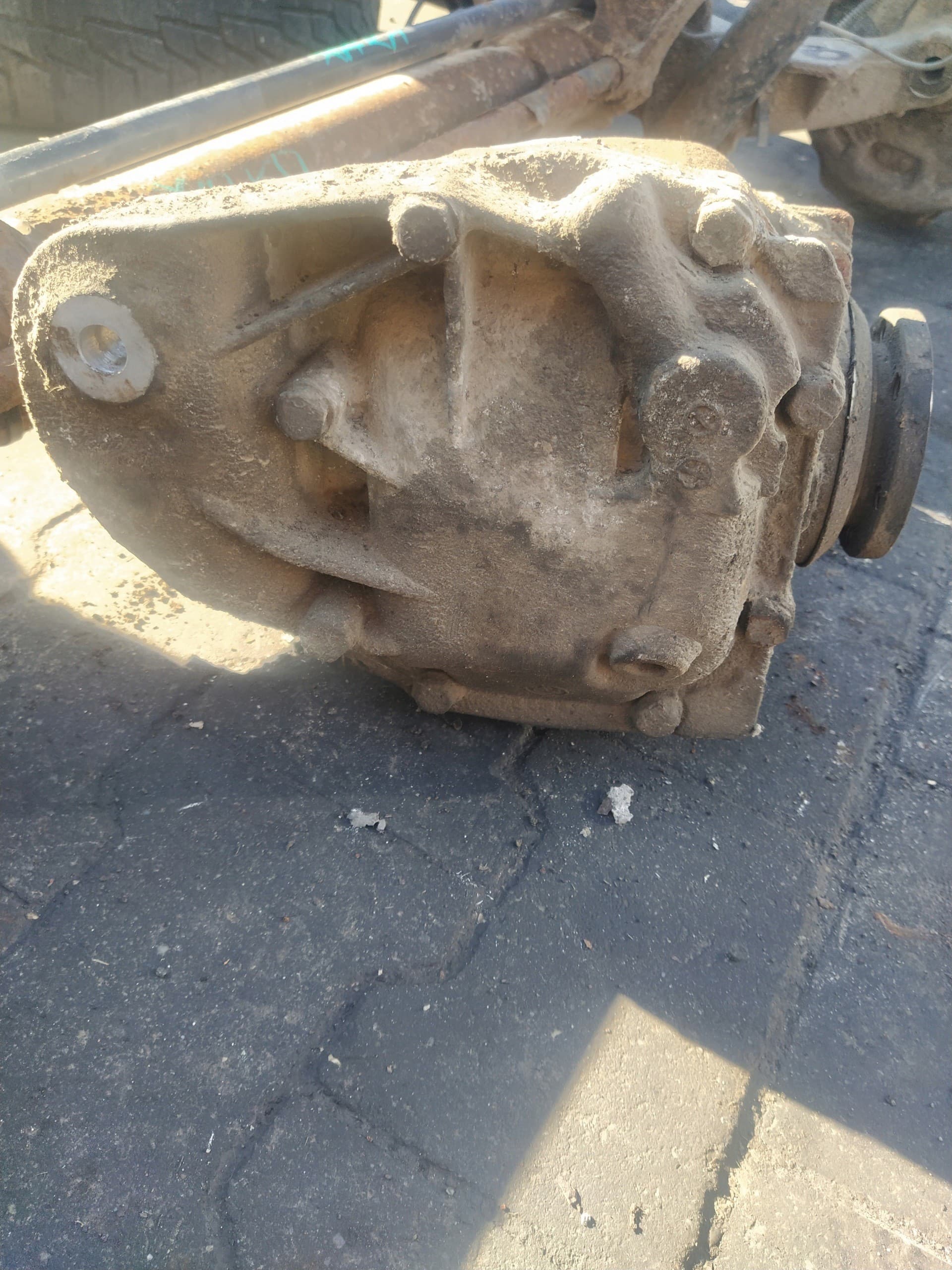Puente diferencial BMW E87 2.0 D Dyfer 2.47 7524305 usado 5