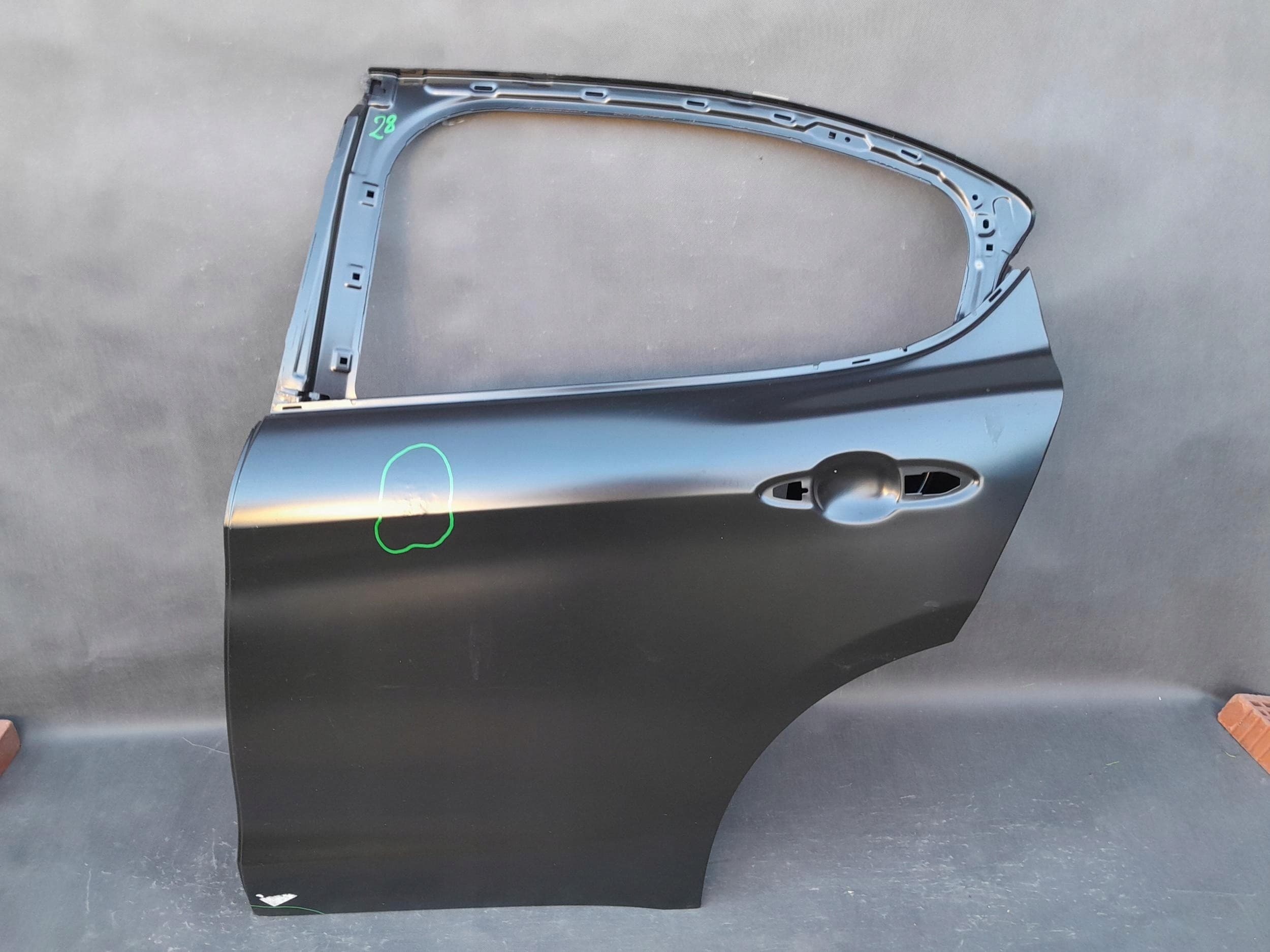 Puerta Trasera Izquierda Alfa Romeo Stelvio nuevo