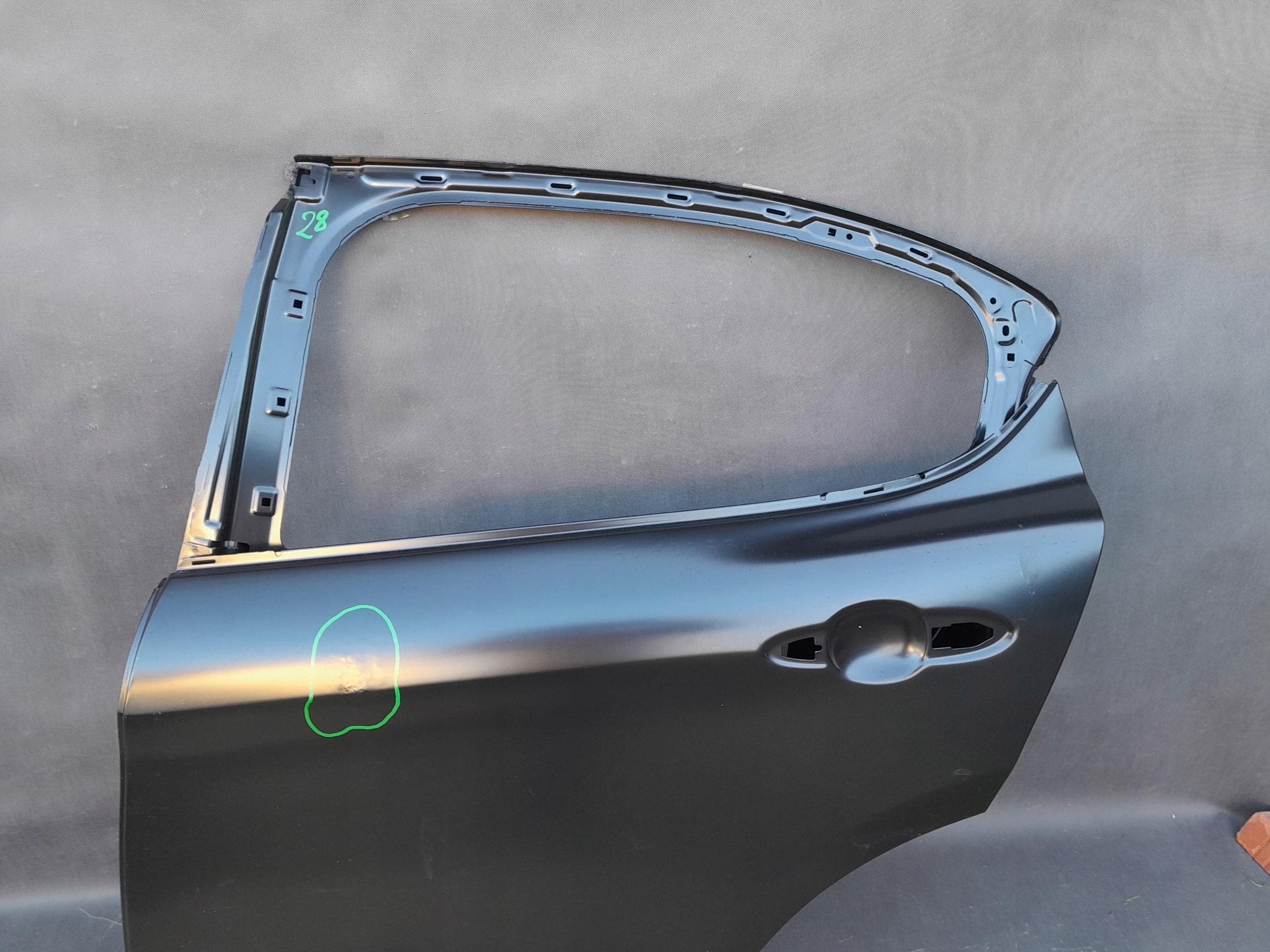 Puerta Trasera Izquierda Alfa Romeo Stelvio nuevo 2