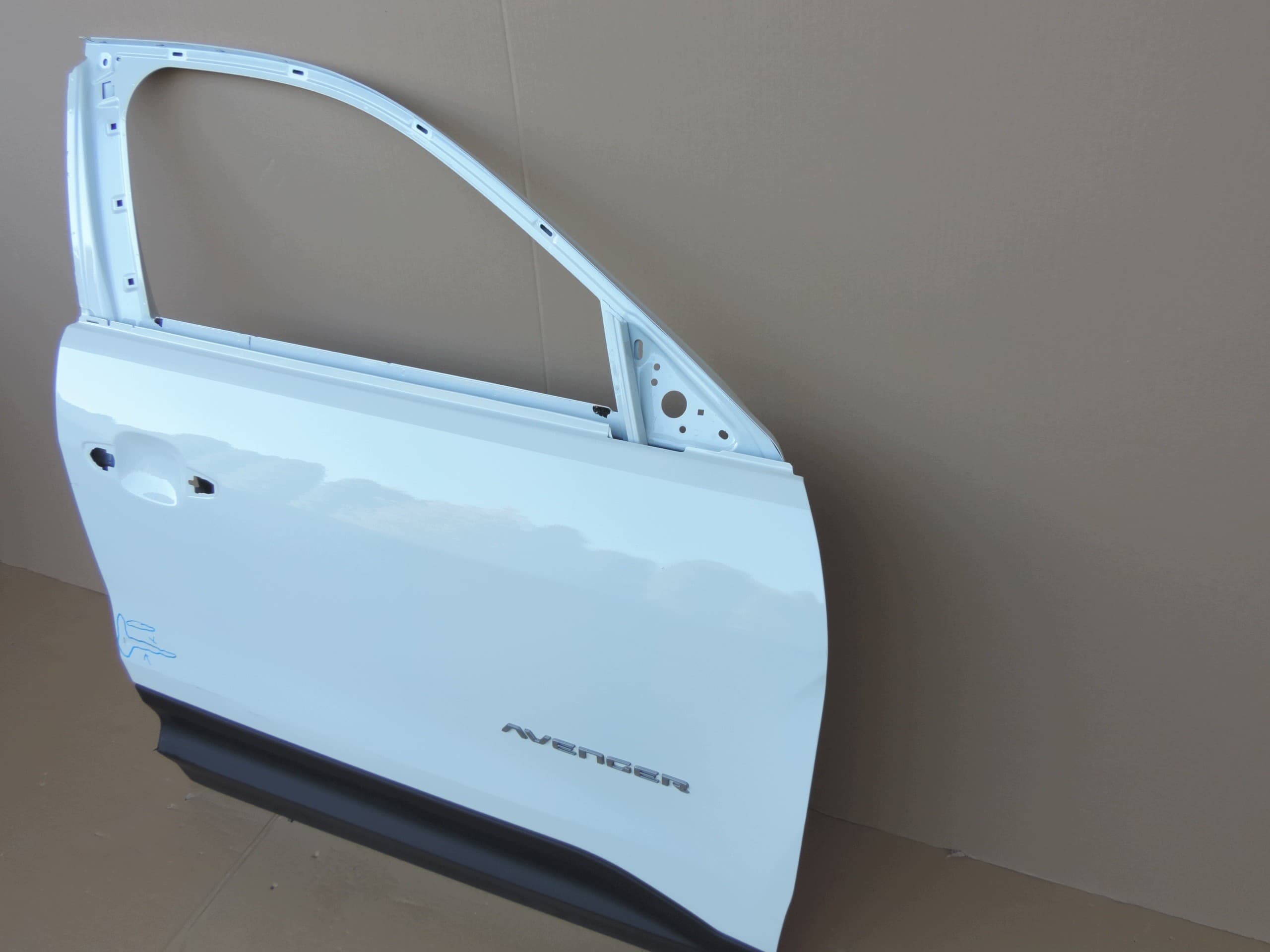 Puerta Delantera Derecha Jeep Avenger 2023-2024 nuevo 3