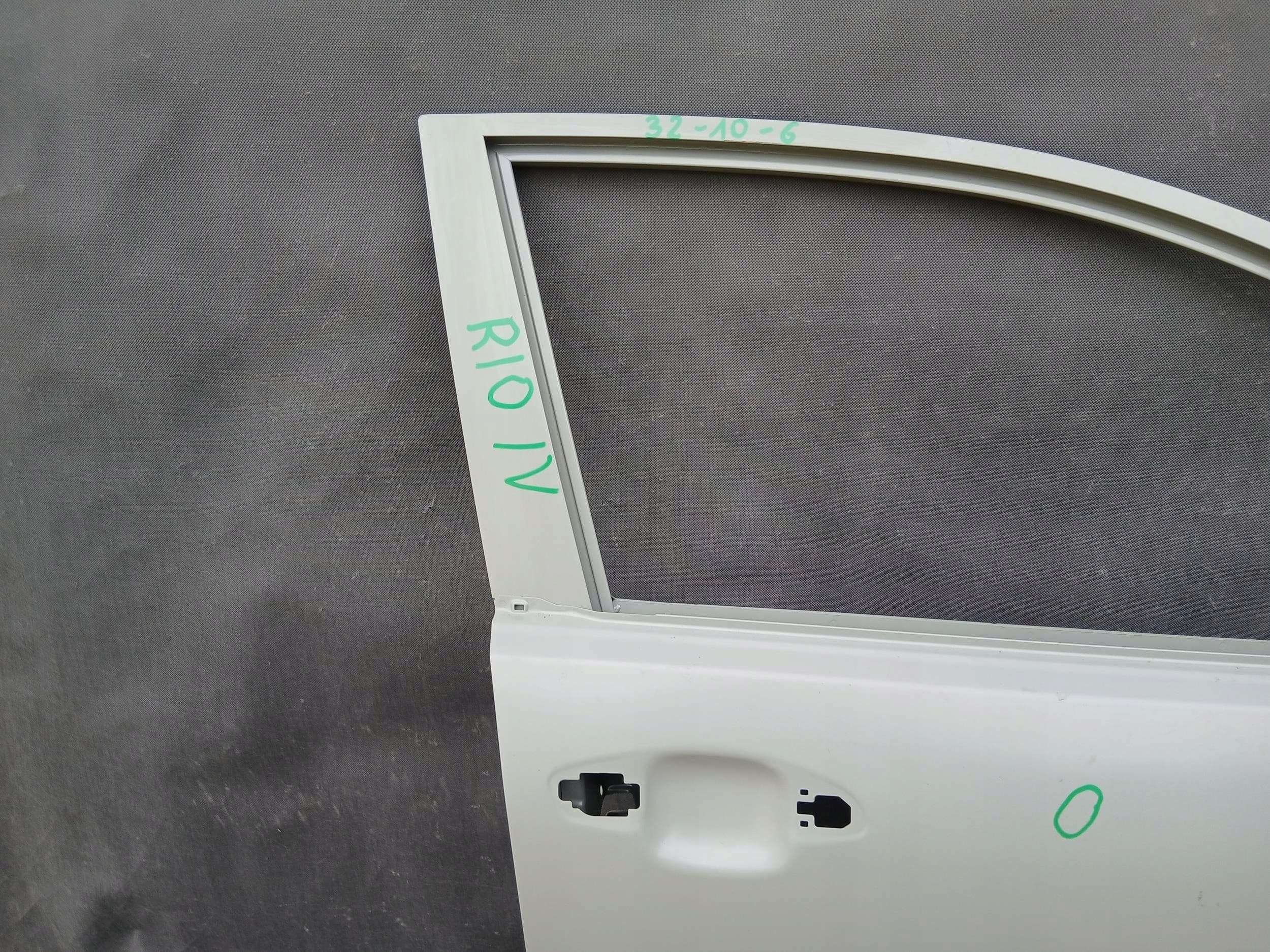 Puerta Delantera Derecha Kia OE 76004H8000 nuevo 2