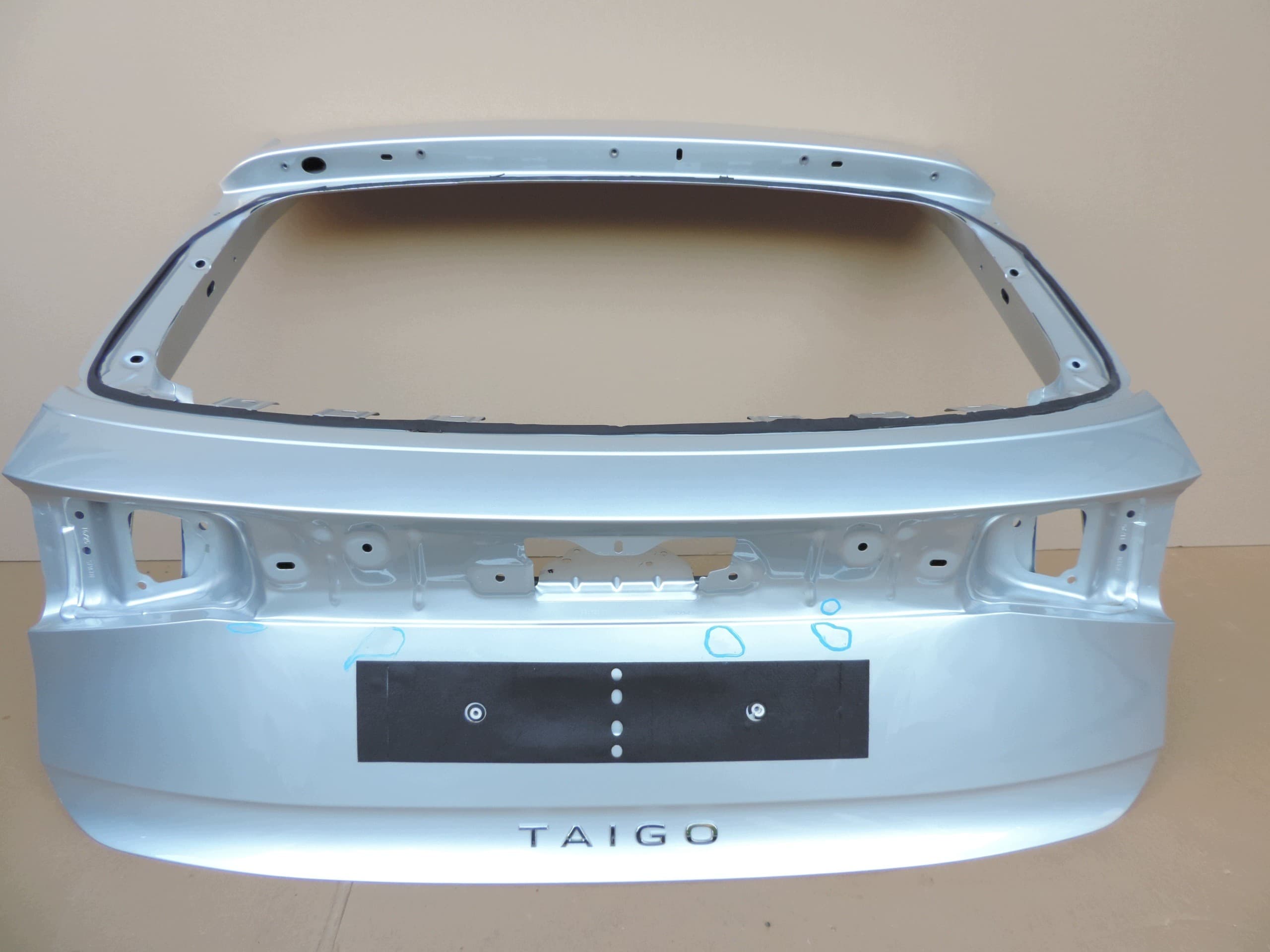 Portón trasero VW Taigo 2022-2023 nuevo