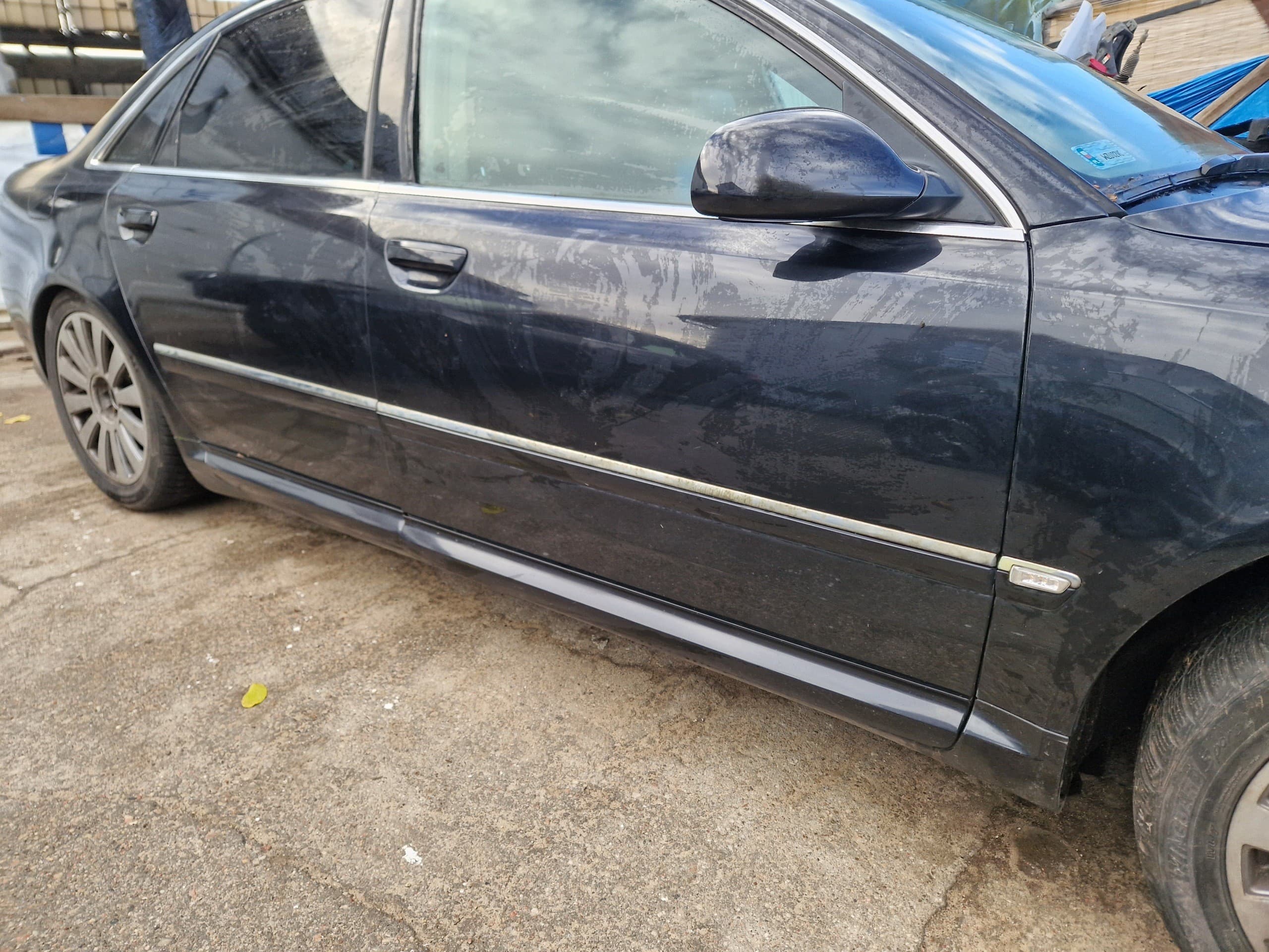 Puerta Delantera Derecha Sin Accesorios Audi A8 LZ9W nuevo 4