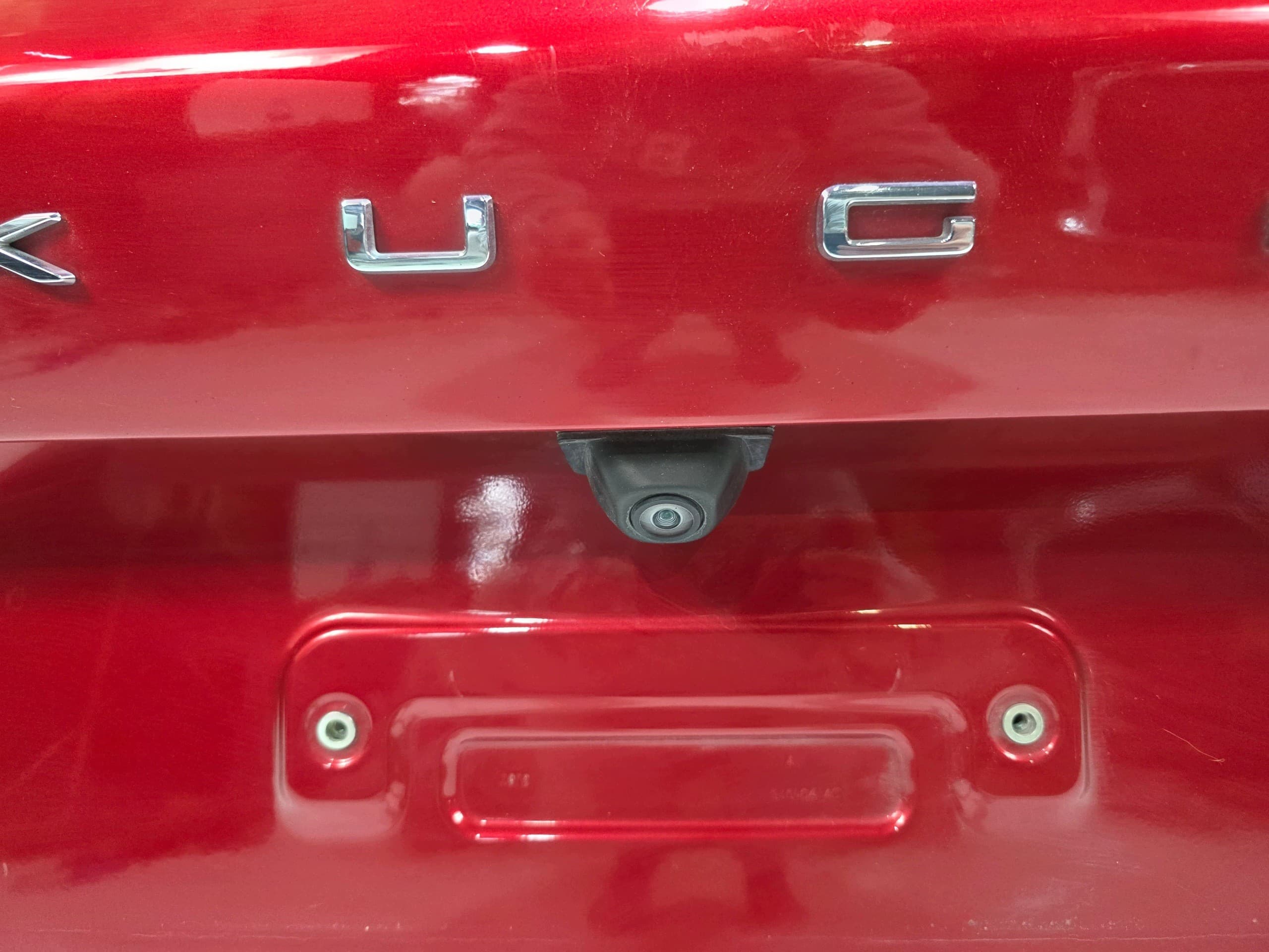Tapa trasera Ford Kuga Iii MK3 con cámara usado 3
