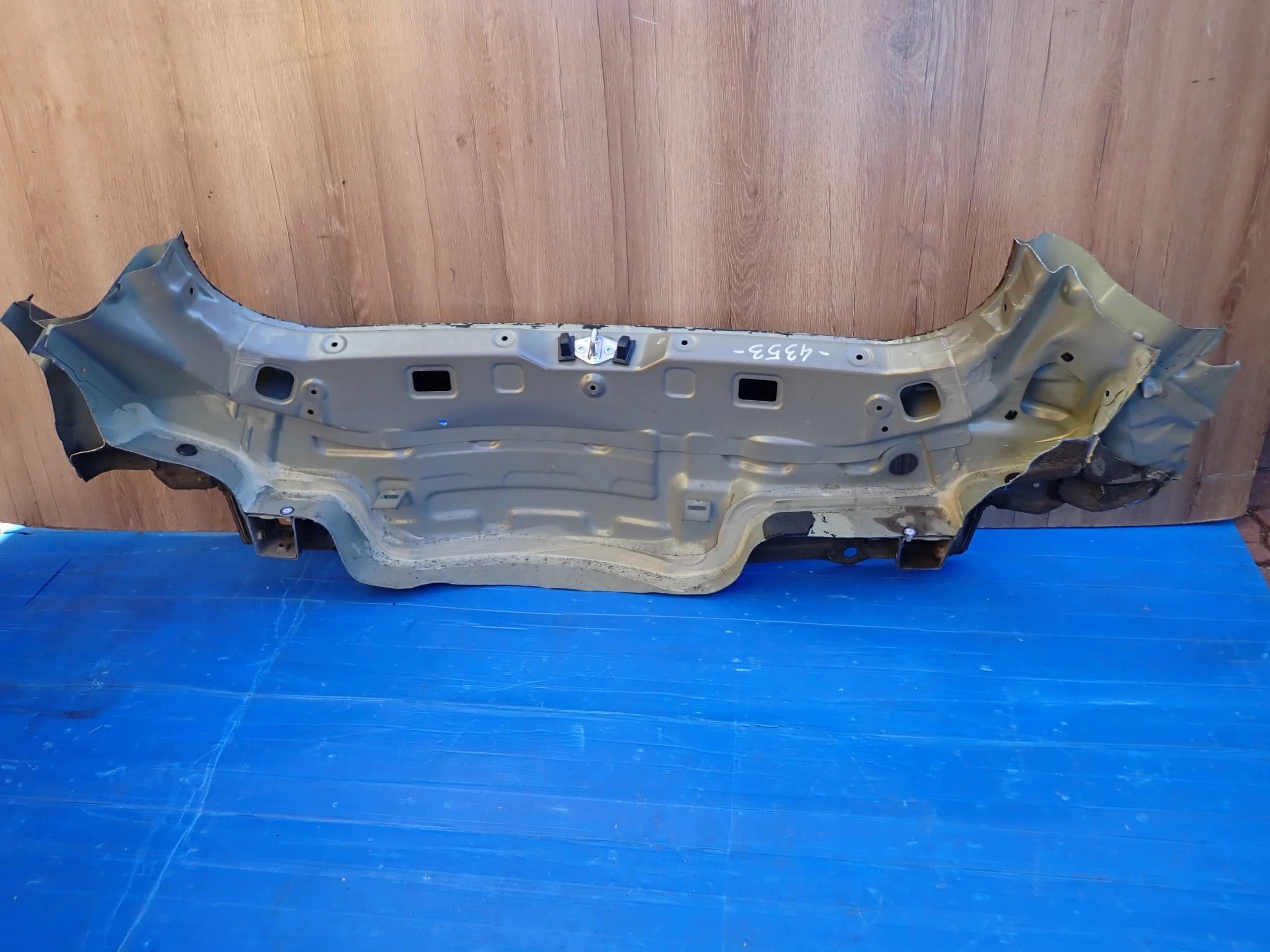 Kia Picanto II 12-17 Pasador Trasero usado 5