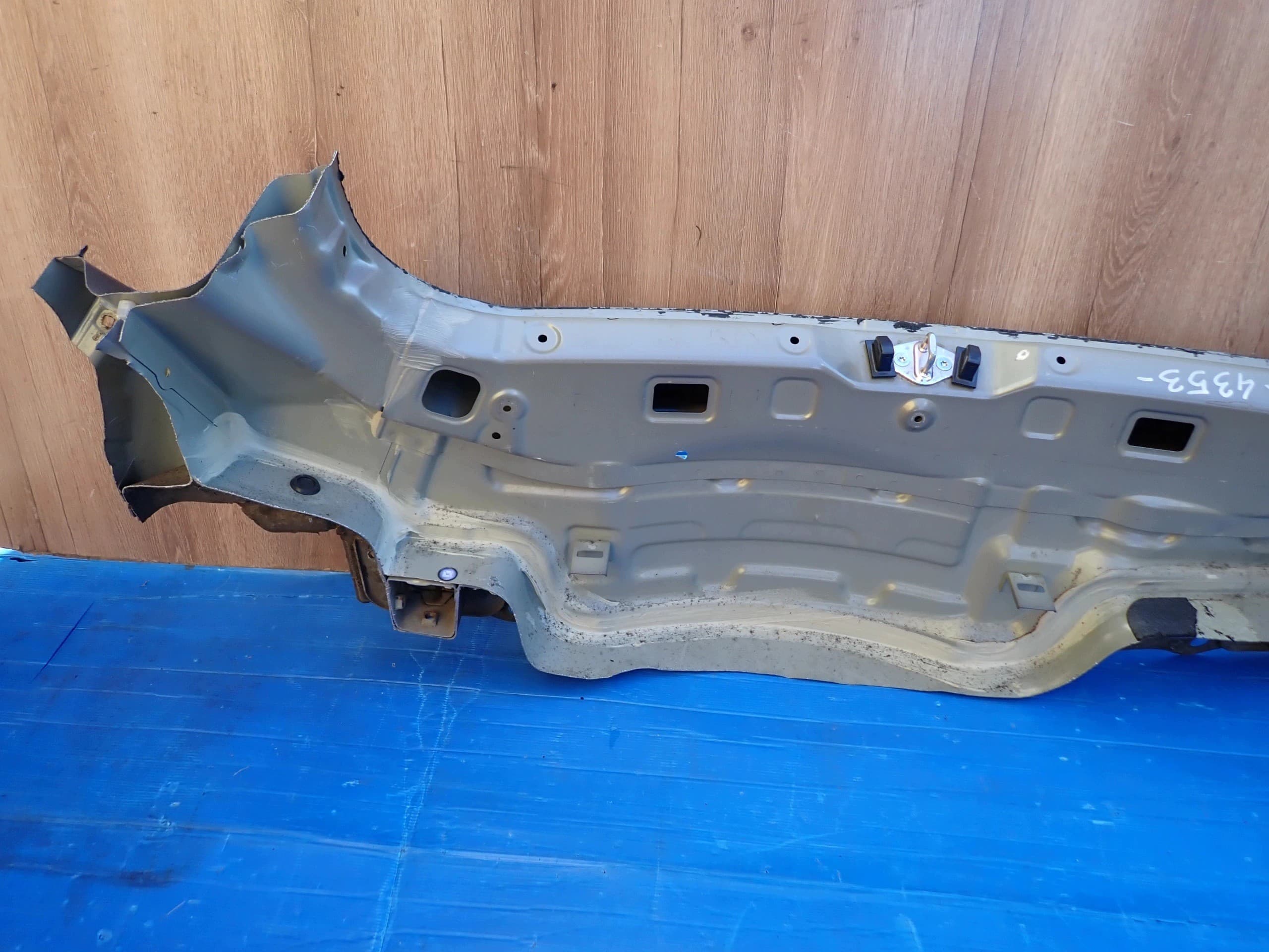 Kia Picanto II 12-17 Pasador Trasero usado 6