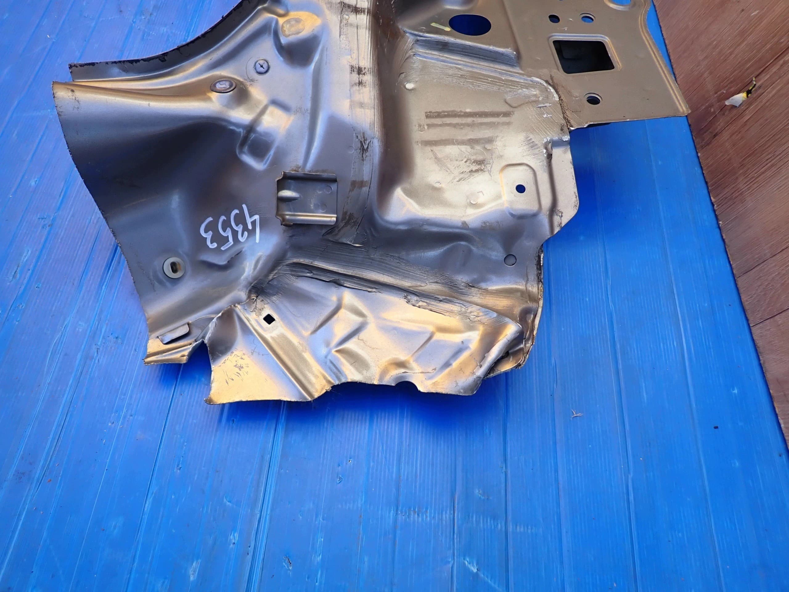 Kia Picanto II 12-17 Pasador Trasero usado 7