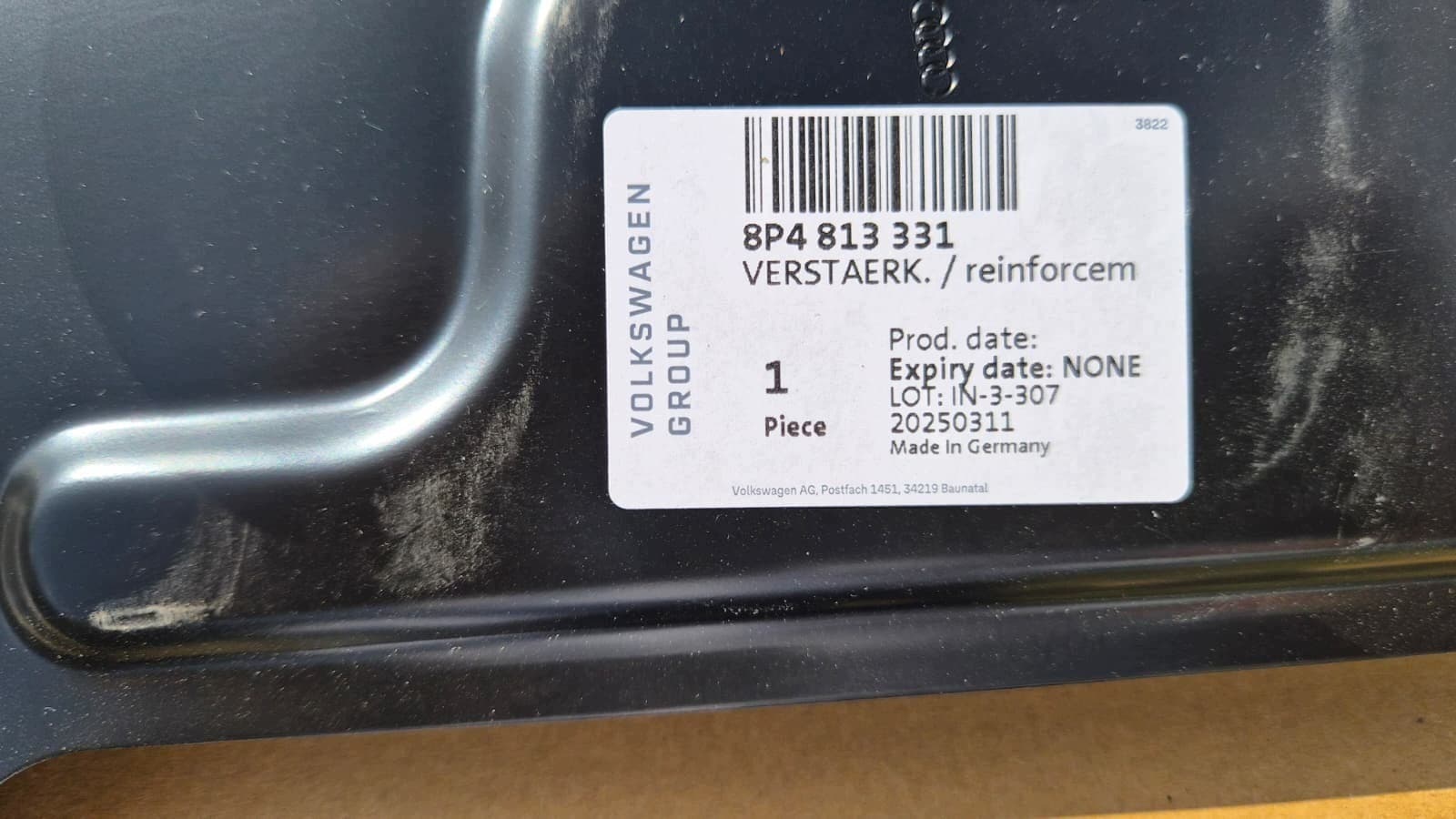 Refuerzo de Cinturón Trasero VW 8P4813331 usado 2