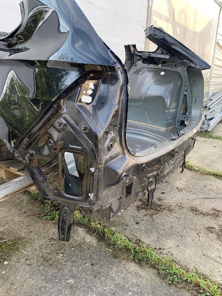 Brazo de Control Inferior Trasero - Tiguan II 5N usado 3