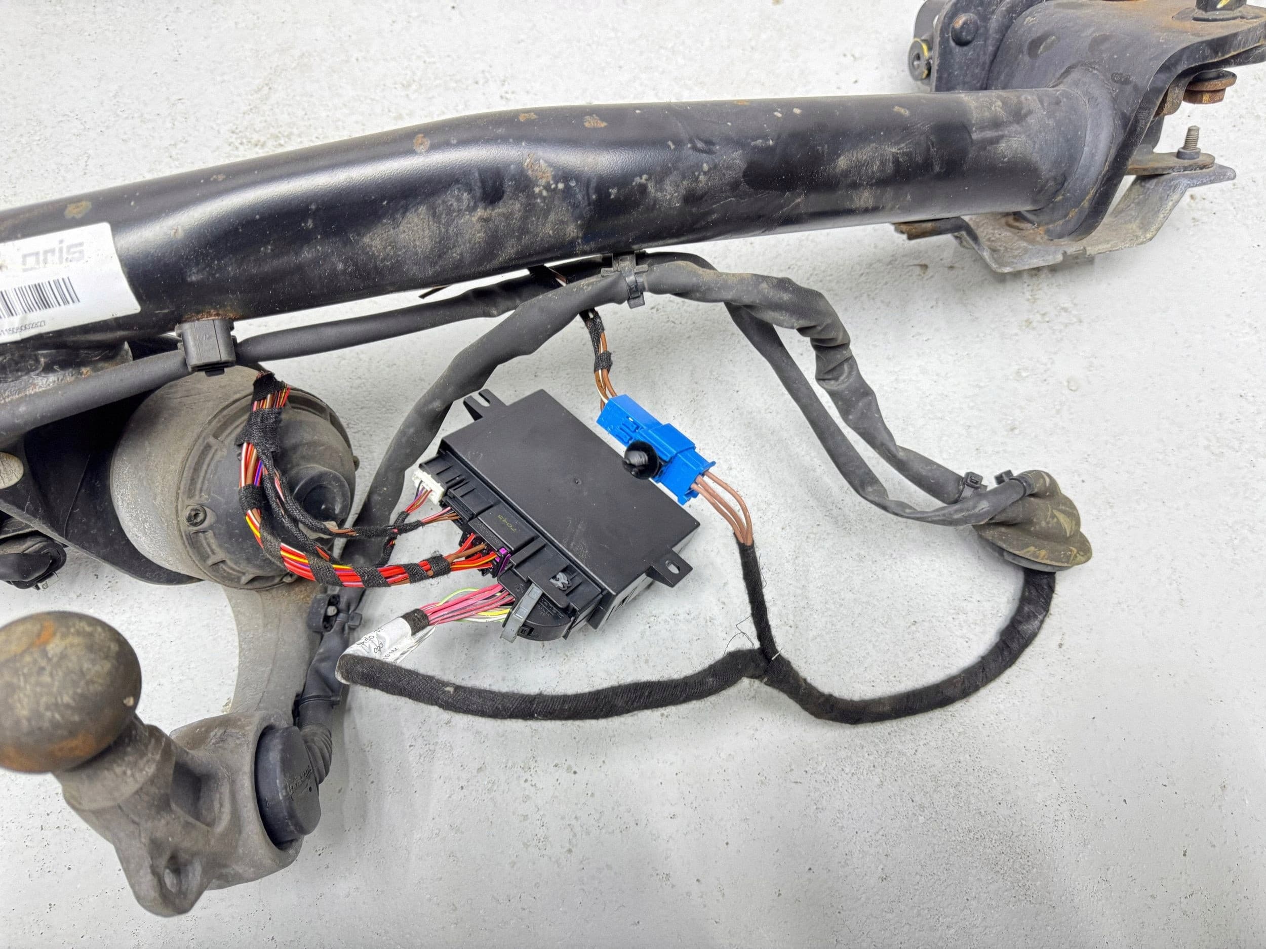 Kit de Enganche de Remolque para Mercedes-Benz Clase C W205 usado 4