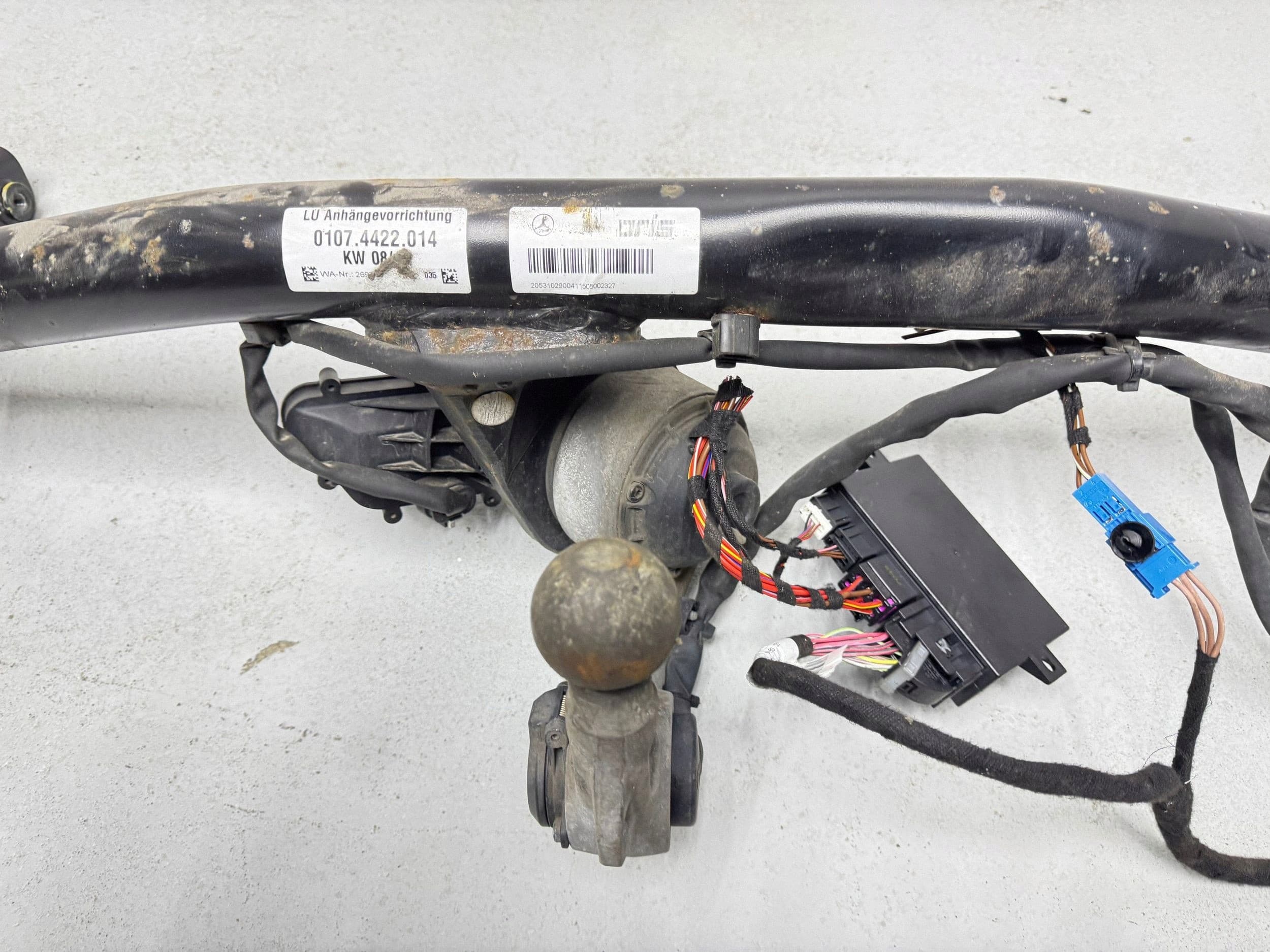 Kit de Enganche de Remolque para Mercedes-Benz Clase C W205 usado 5