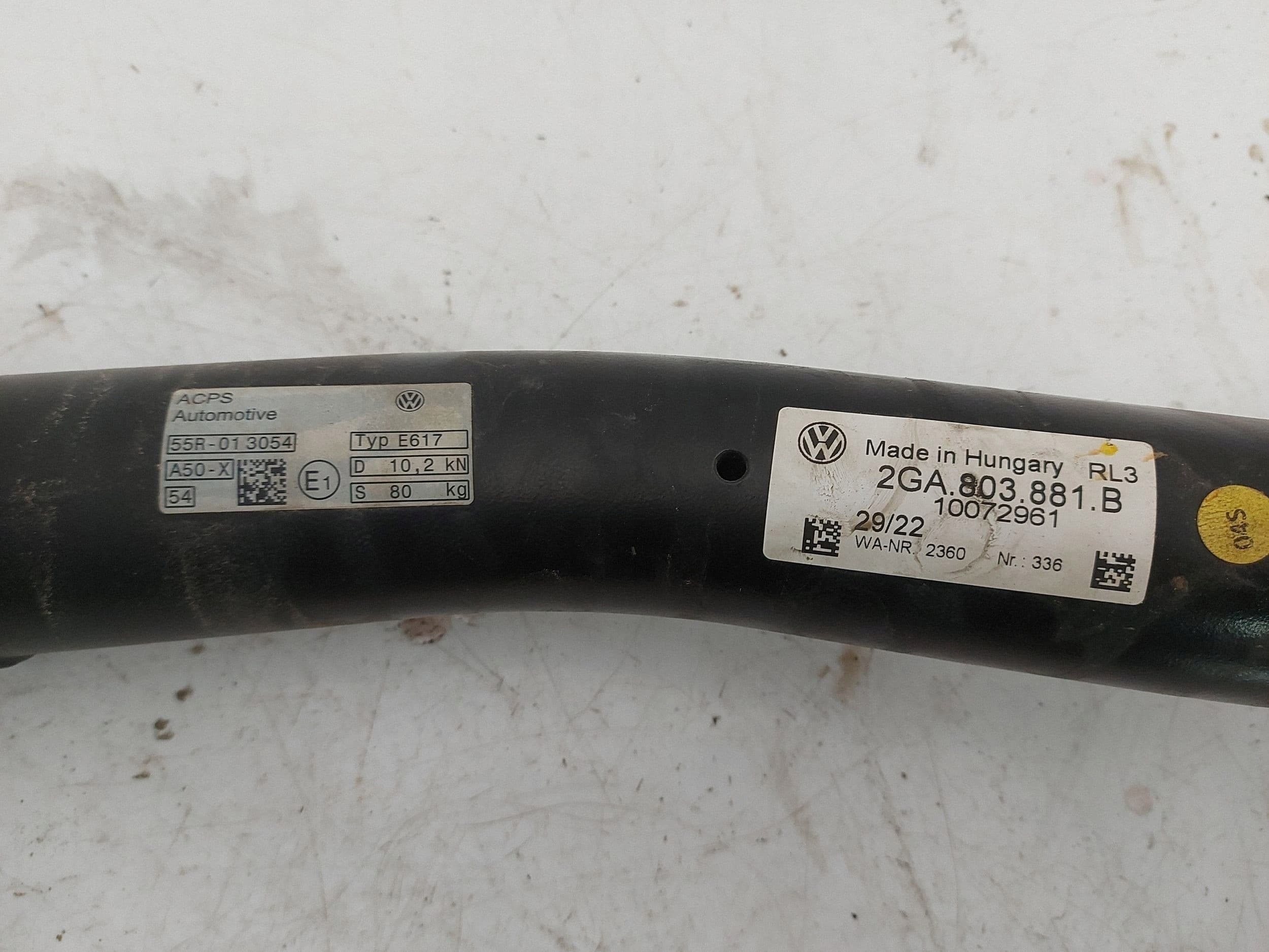 Barra de remolque VW T-Roc 2GA803881B usado 10