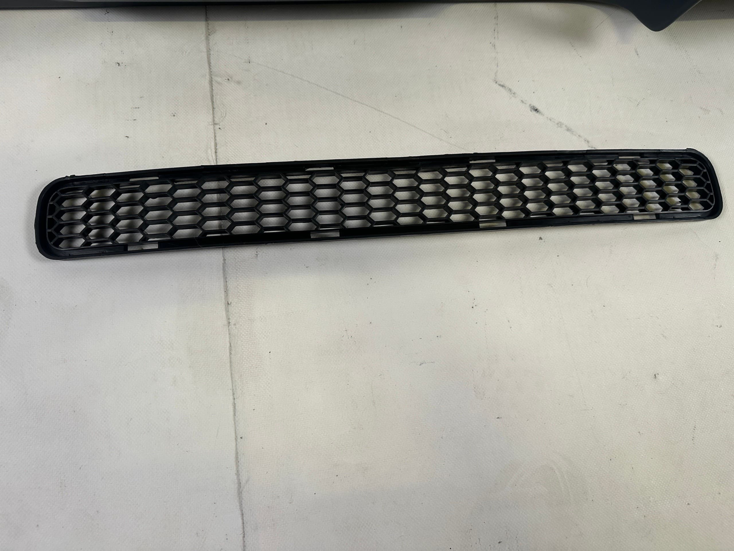 Parachoques Trasero BMW E90 Estilo M3 nuevo 8